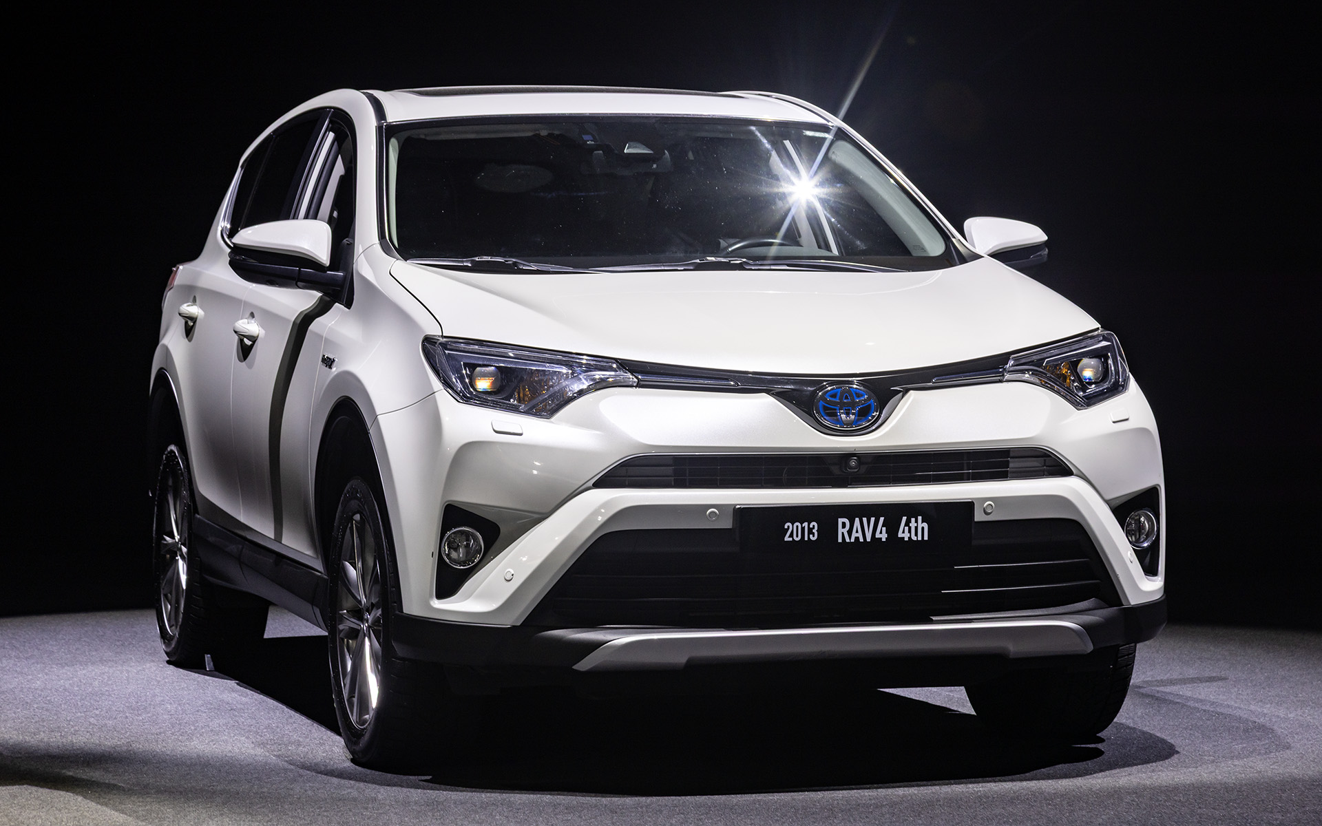 2013年登場の4代目は日本市場への投入が見送られた