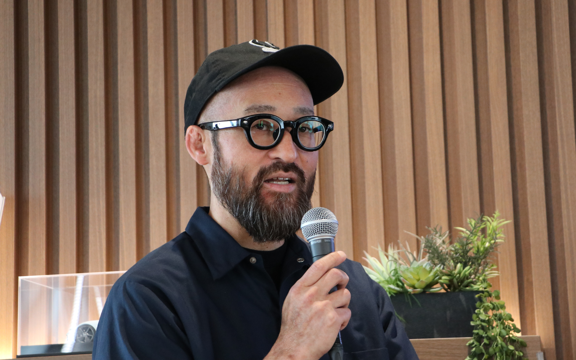 株式会社スピングルカンパニー FW事業本部 商品企画部 小畑健氏。スピングルカンパニーはスニーカーメーカーだけでなくライフスタイルを提案するような企業を目指して進化しているという