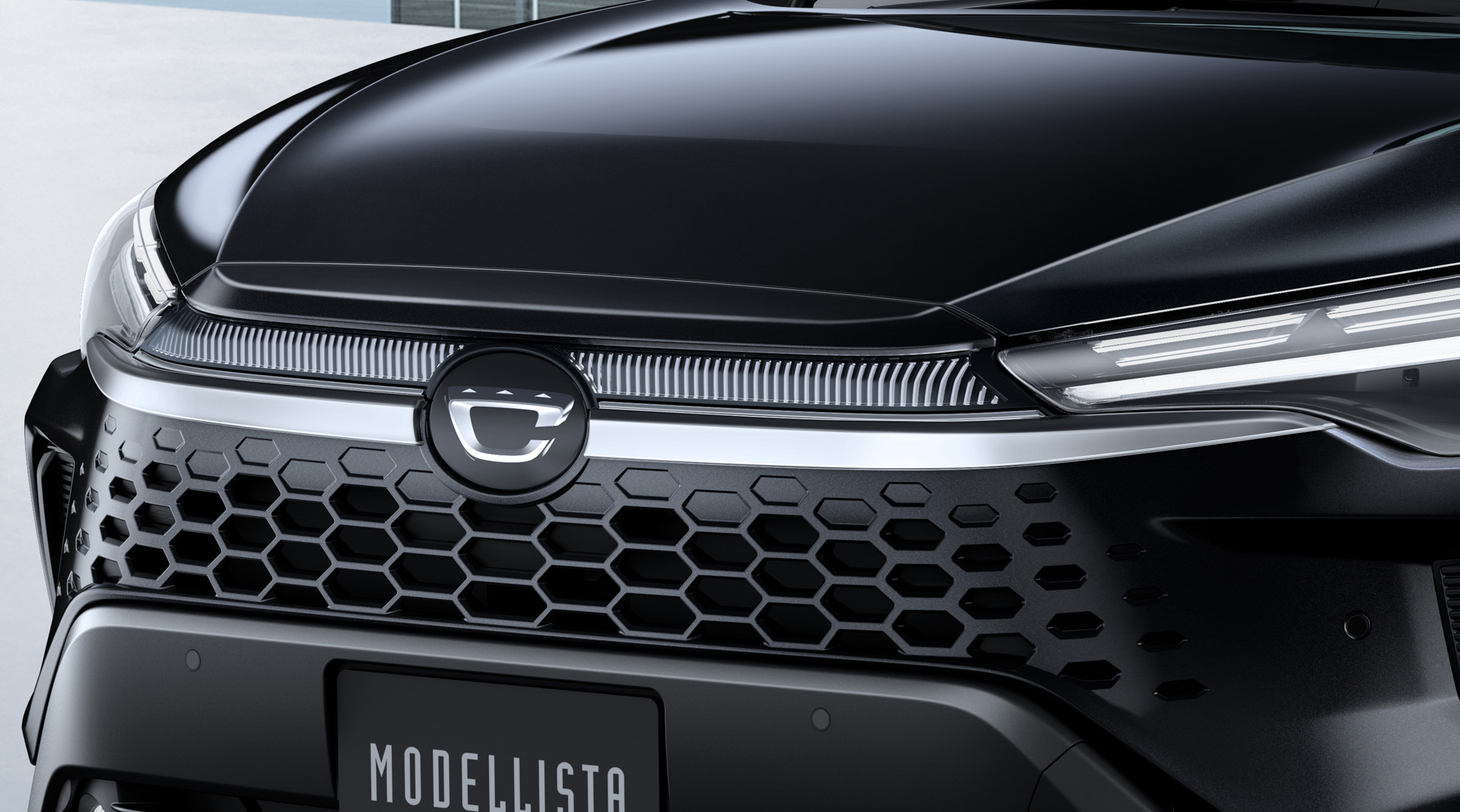 フロントグリルガーニッシュ（※2025年8月上旬発売予定）