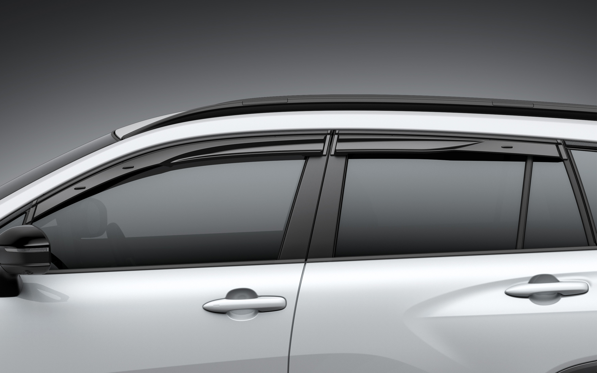 GRスポーツサイドバイザーは、フロントガラス開口後端部から外気の再侵入を防ぐように閉じた形状にすることにより、車内の換気性能を向上。また、エアロスタビライジングフィンを設けることで走行安定性・ステアリング応答性などを向上させた