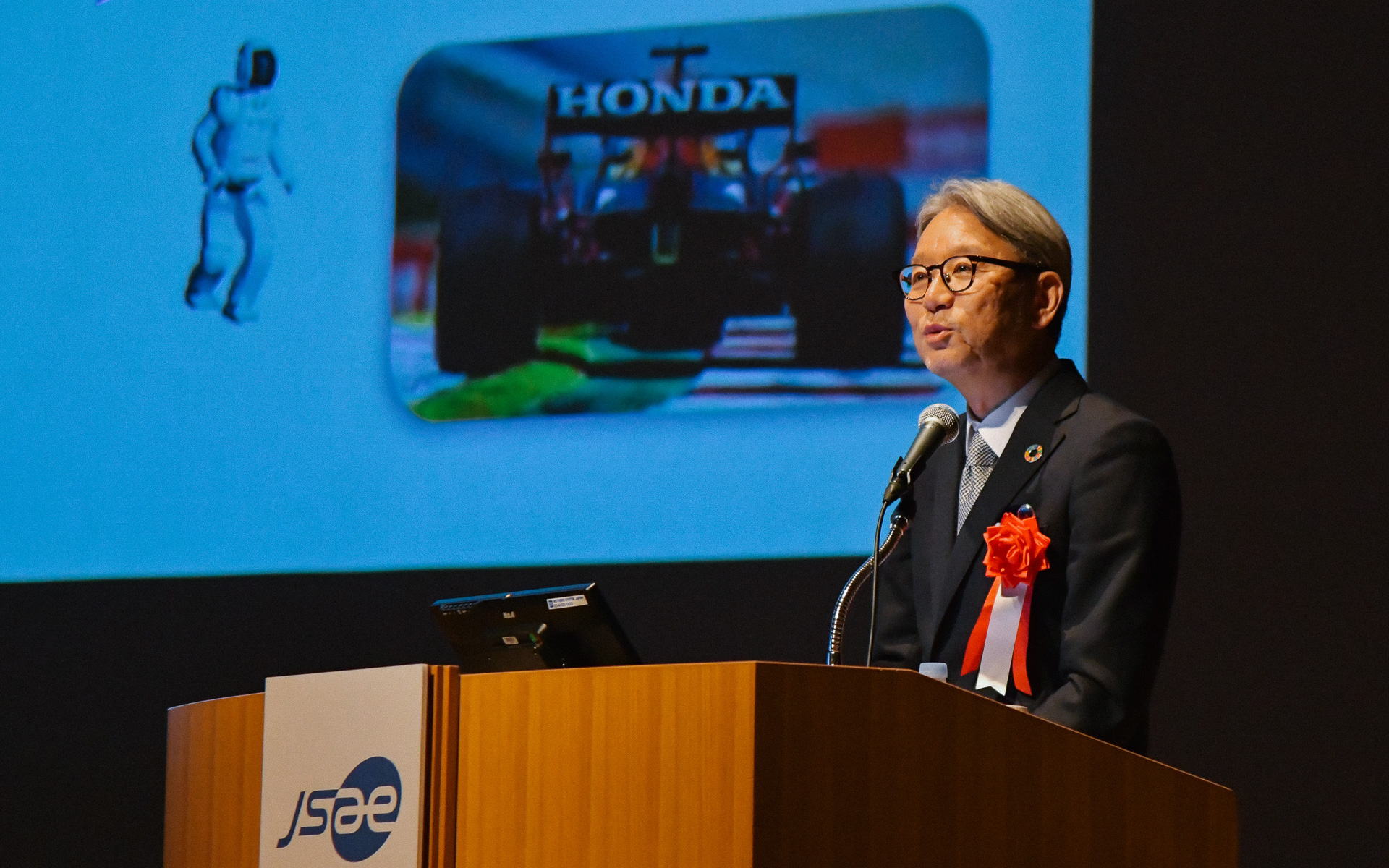 人とくるまのテクノロジー展2025YOKOHAMAで講演した本田技研工業株式会社 取締役 代表執行役社長 三部敏宏氏