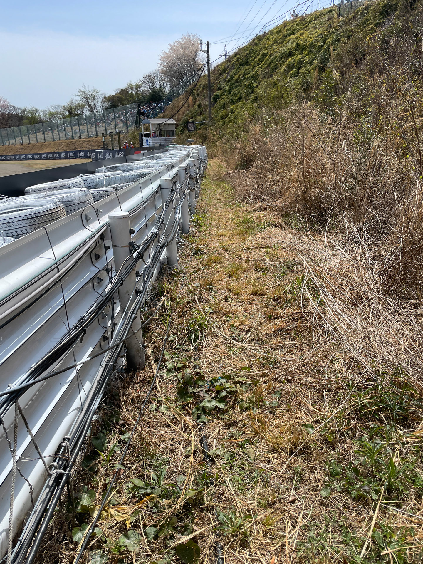 先に見えるのがスプーン2つ目の14番ポスト。ここまでたどり着いたのは初めて