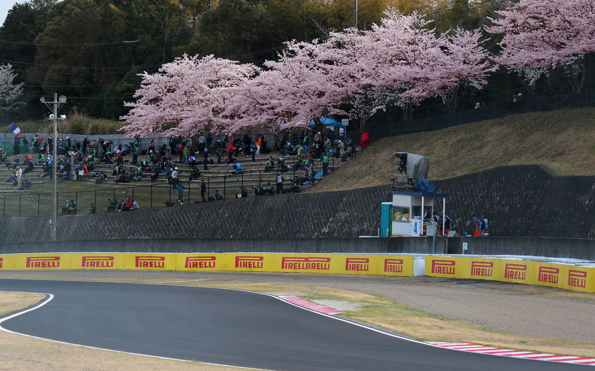 S字2つ目まで移動して、撮影準備ができたところで走行終了