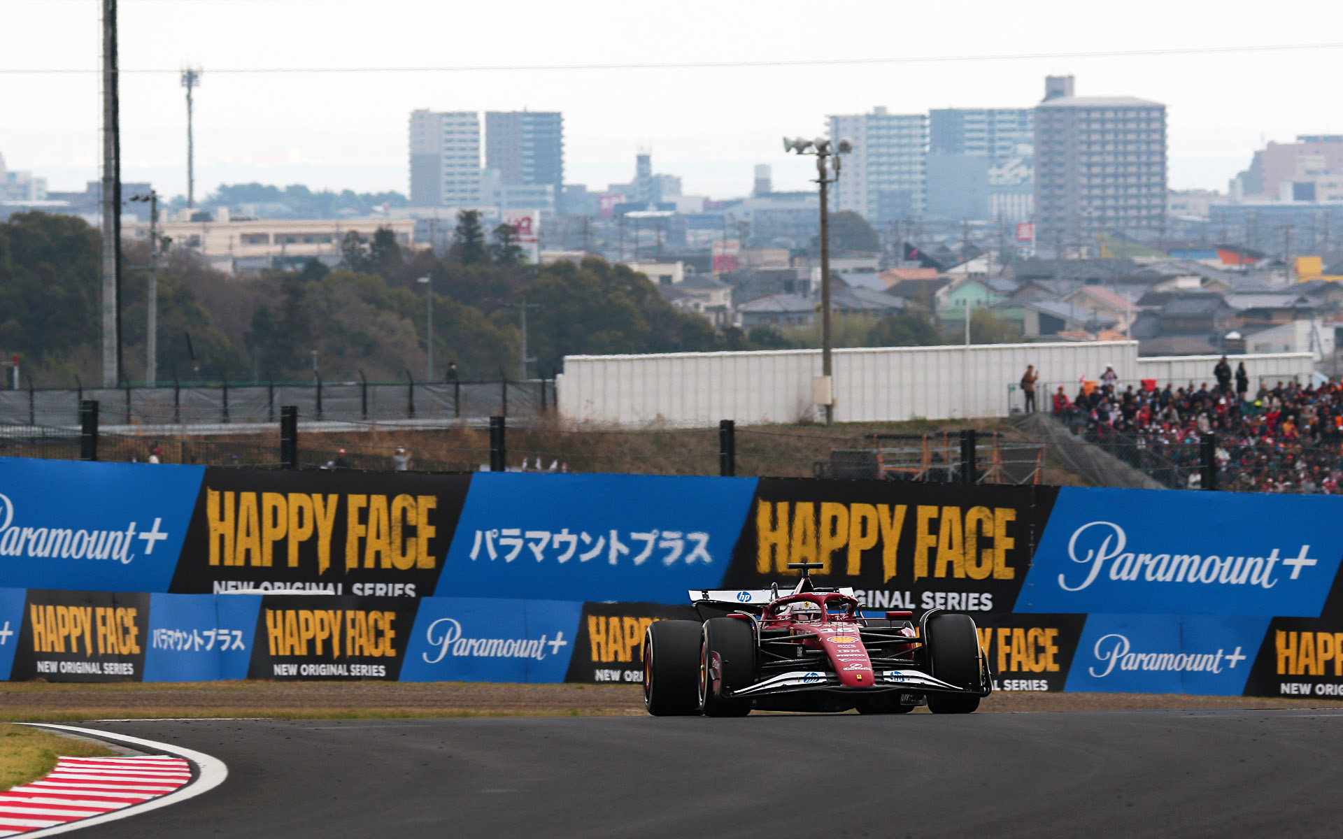 焦点距離200mm、シャッター速度1/500秒で撮影