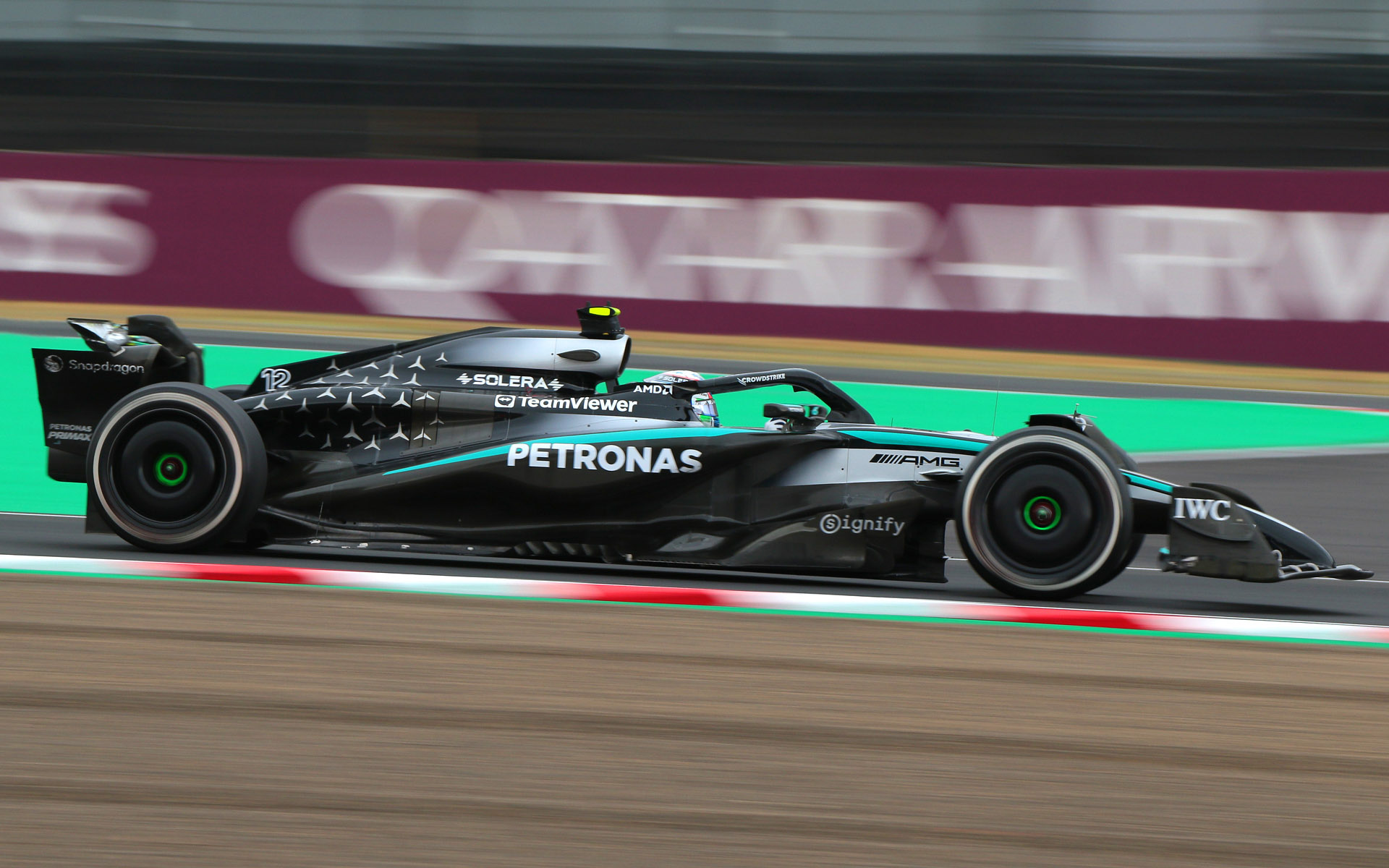 焦点距離105mm、シャッター速度1/60秒で撮影