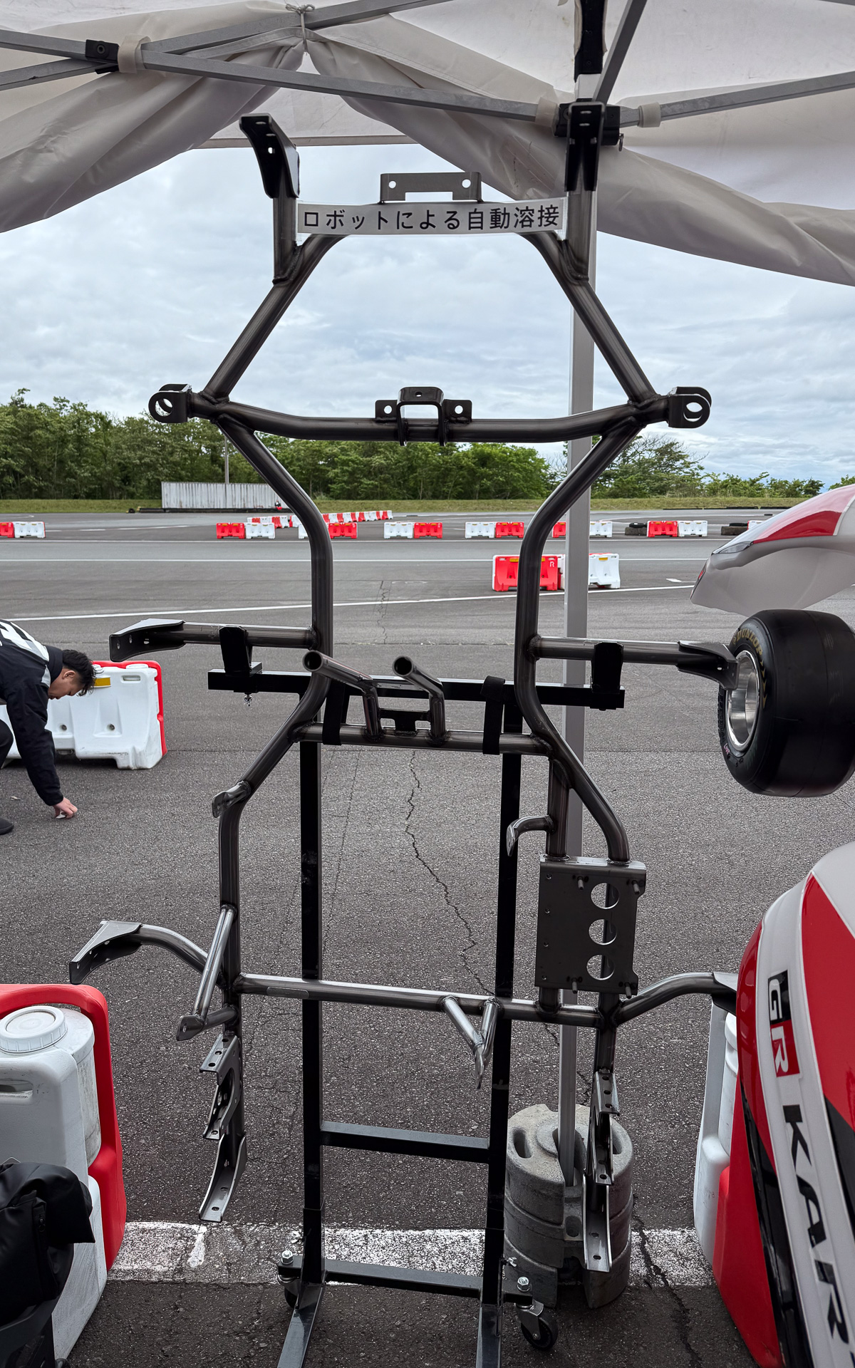 GRカートのパイプフレームシャシー。トヨタならではの量産技術が注ぎ込まれている