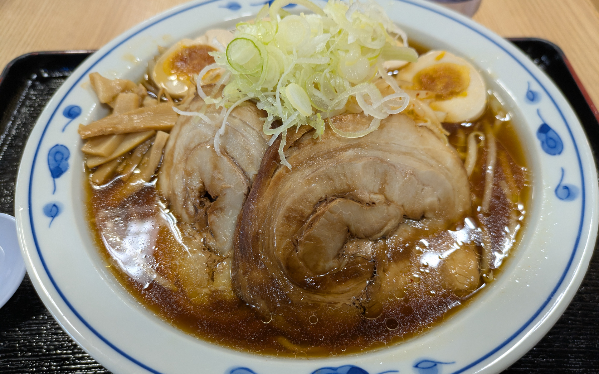 ランチは「THE大黒チャーシュー麺」1300円なり