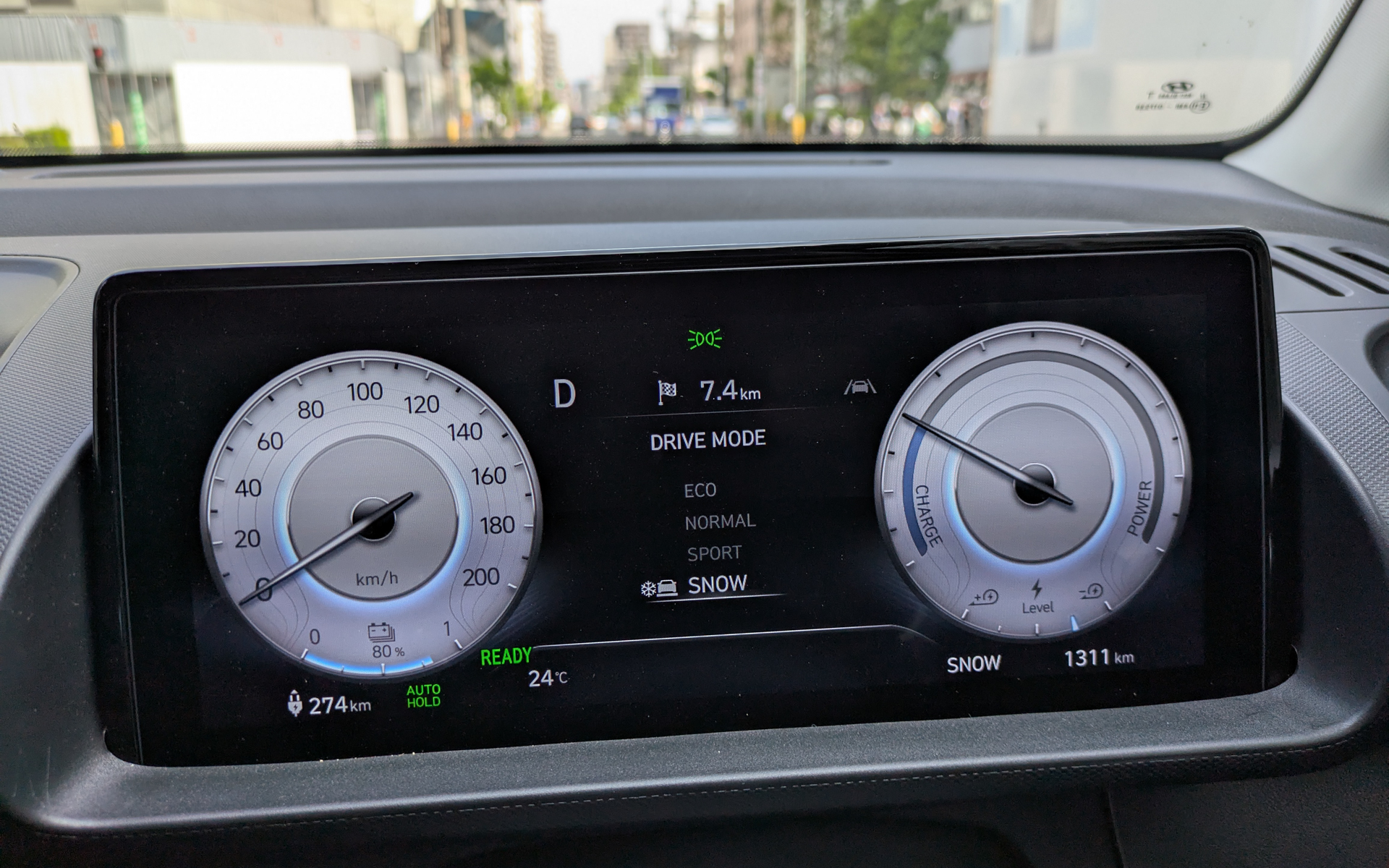 ノーマルとスノーモードの画面