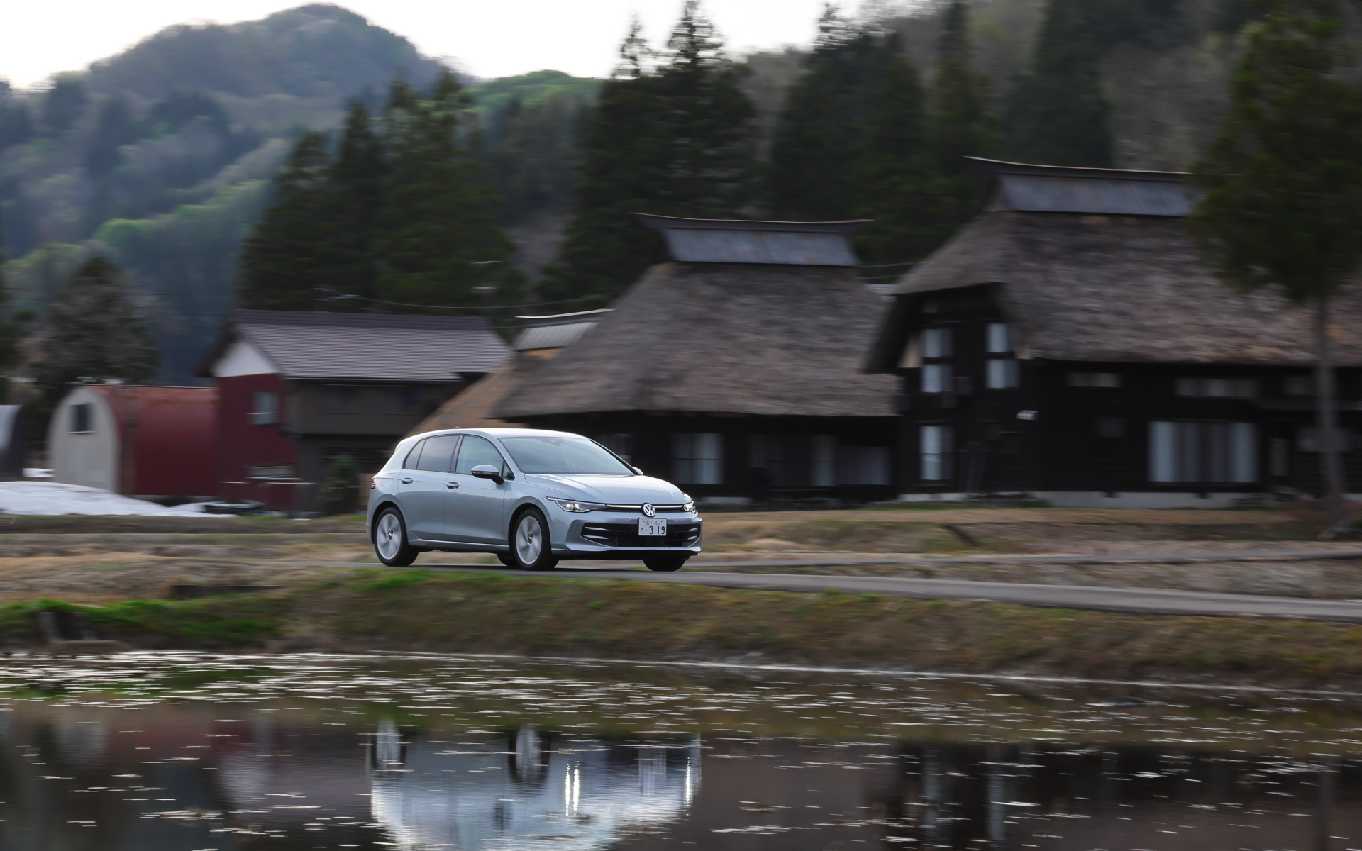高速道路を降りて街中もけっこうの距離を走ったが、その燃費は25km/Lをマークした