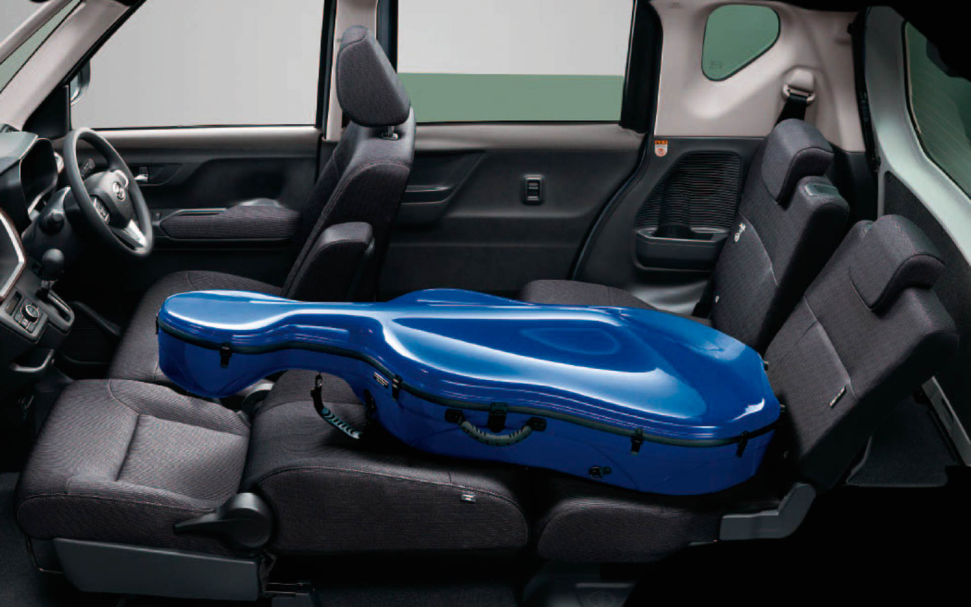 シートアレンジのイメージ。フロントサイドフラットモード