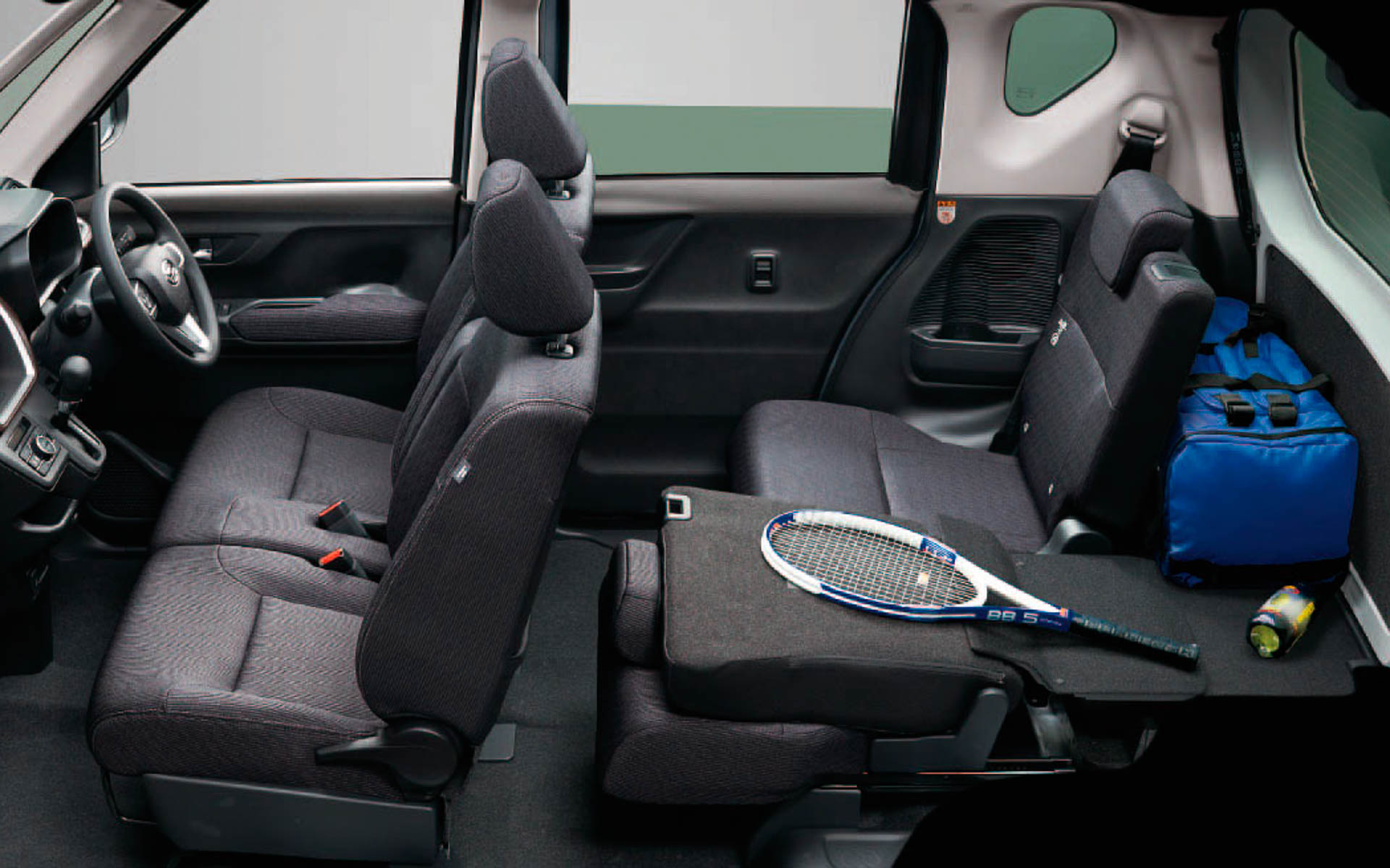 シートアレンジのイメージ。ハーフラゲージモード