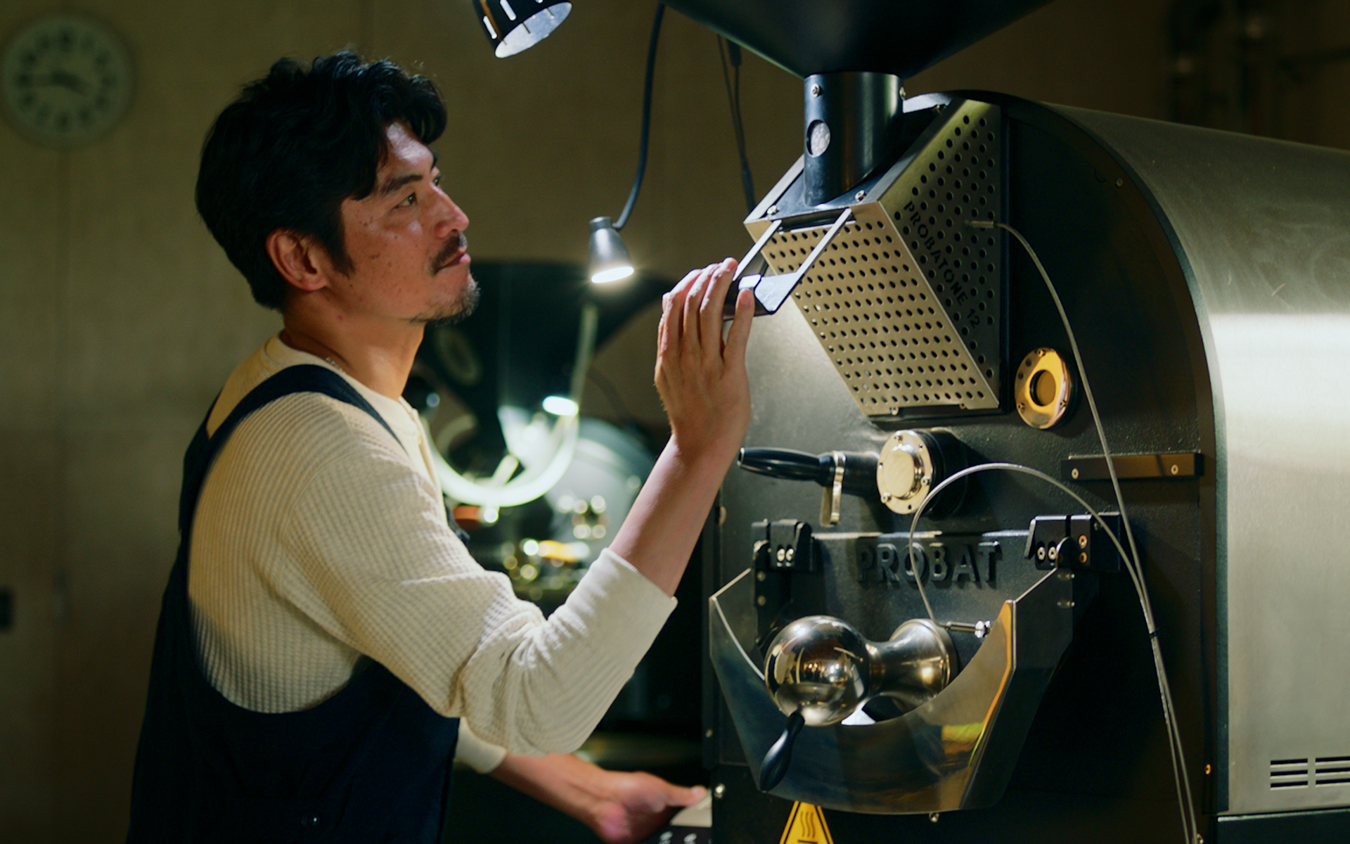 スペシャルムービー「SAKAGUCHI Kenji Meets VOLVO XC90」のカット