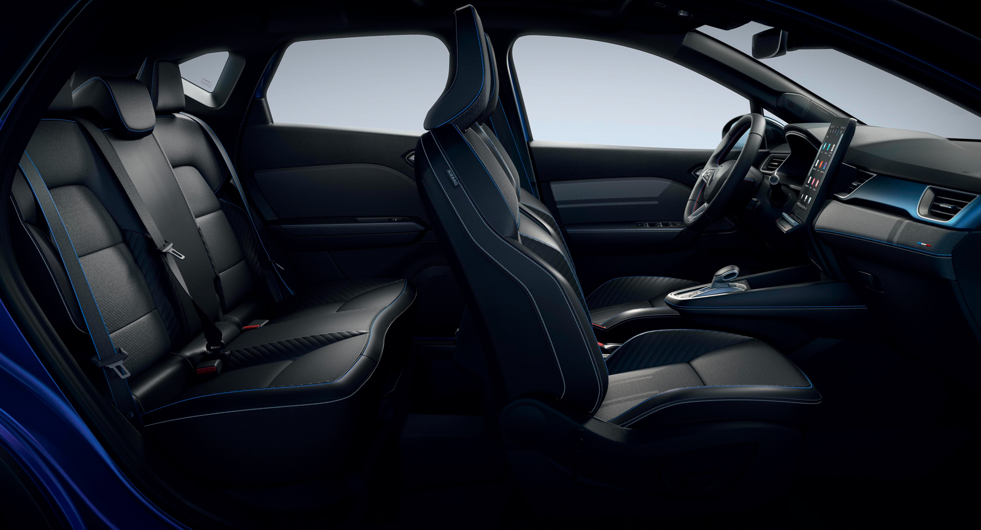 新型キャプチャーの室内（写真はエスプリ アルピーヌ）