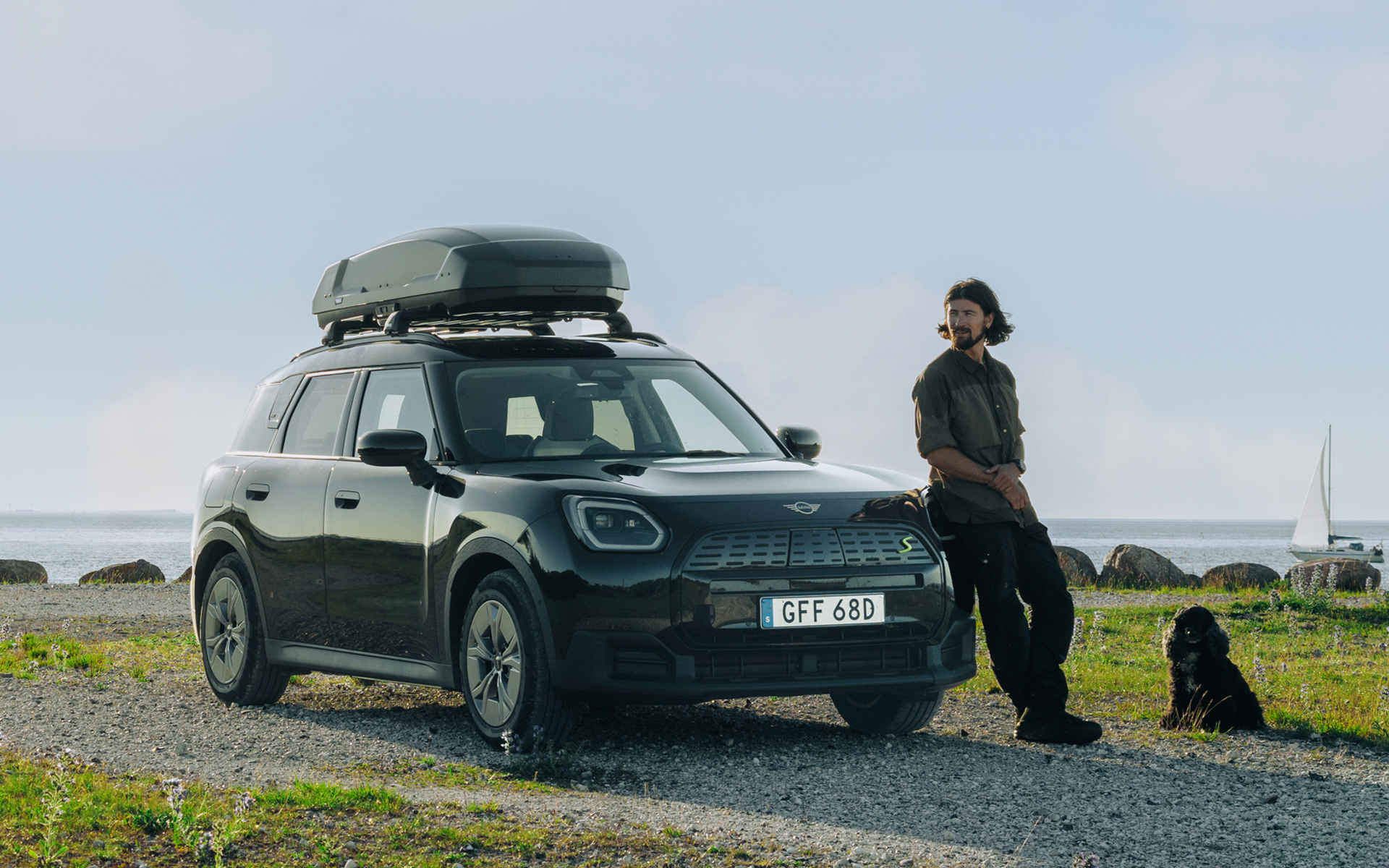 スーリー新型ルーフボックス「フォース3」装着イメージ