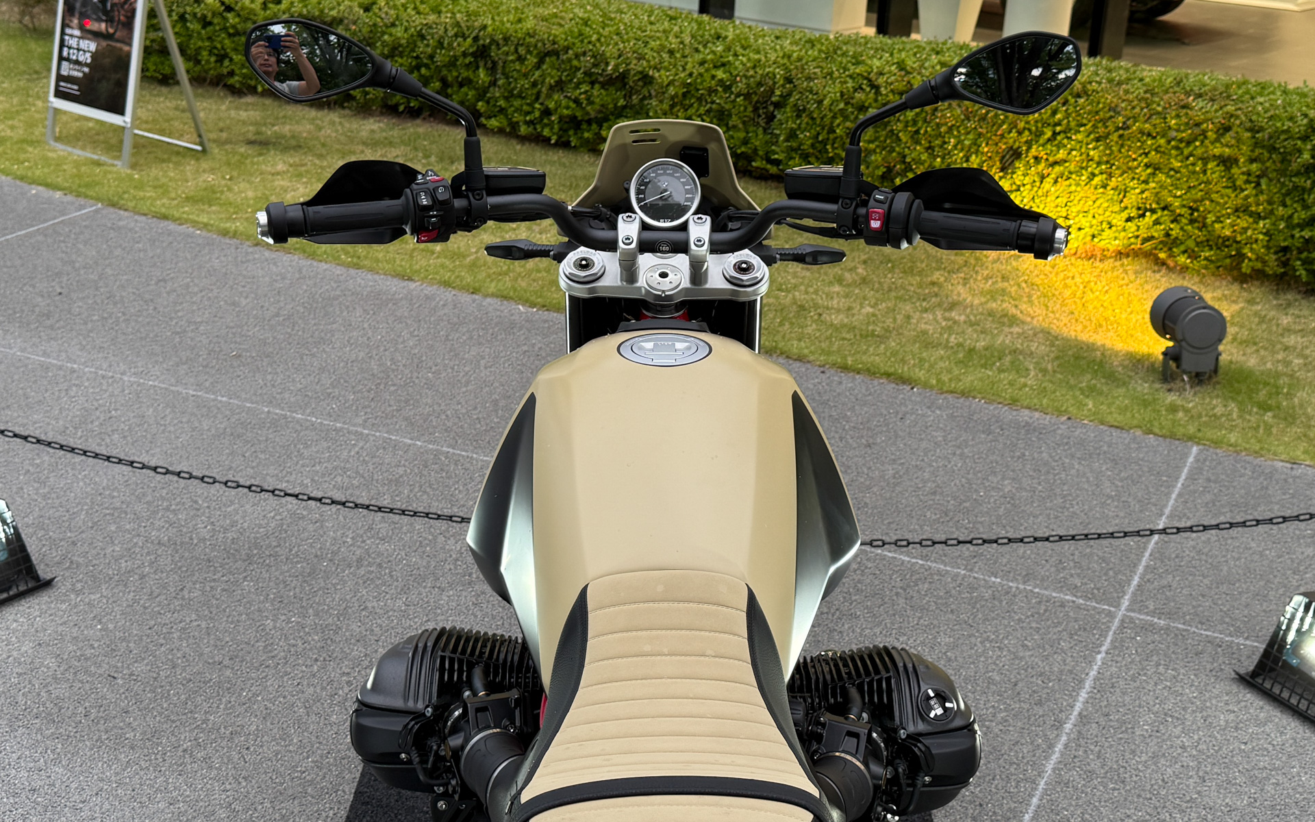 新型「R 12 G/S」