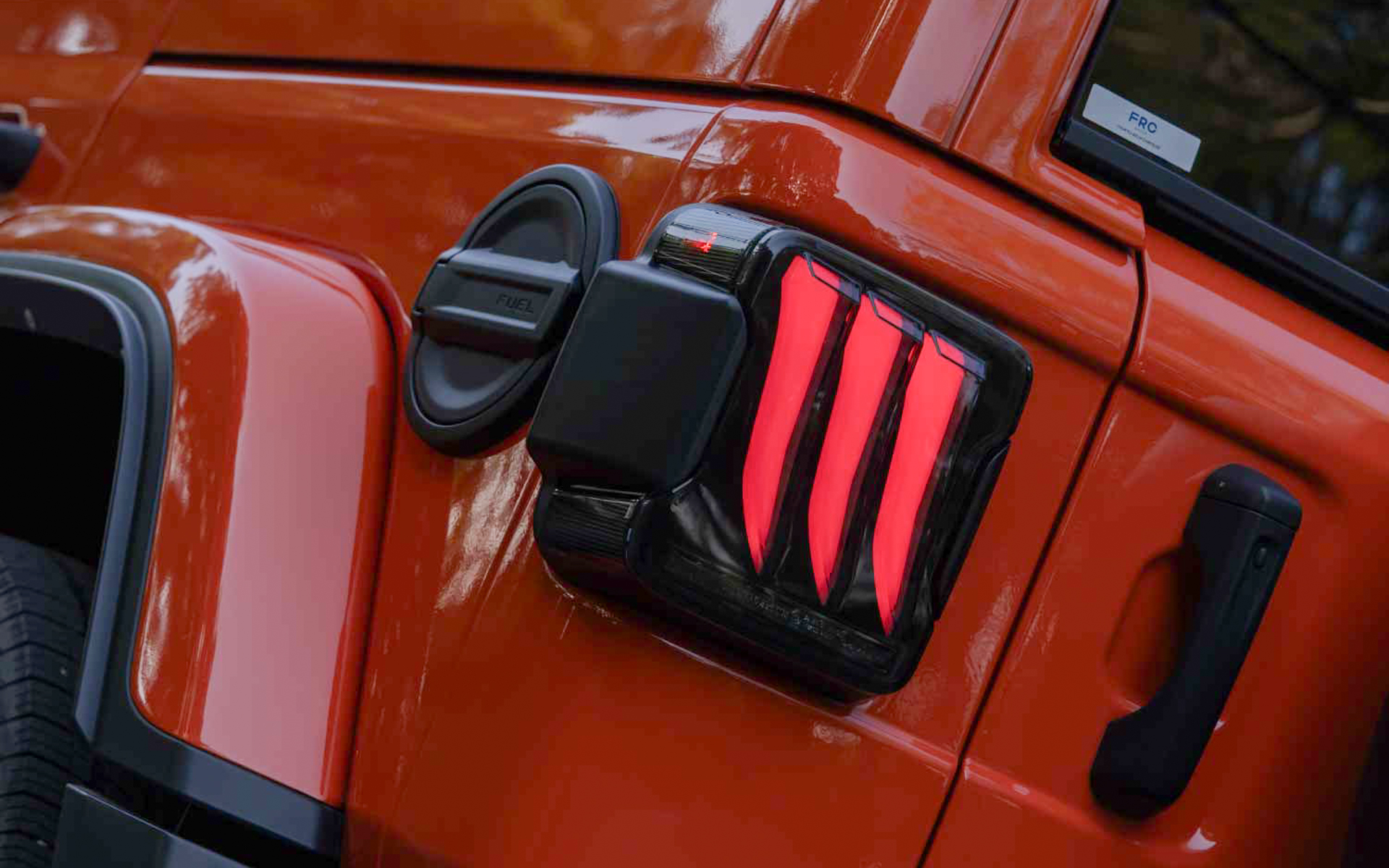 ヴァレンティの「ジュエルLEDテールランプULTRA」