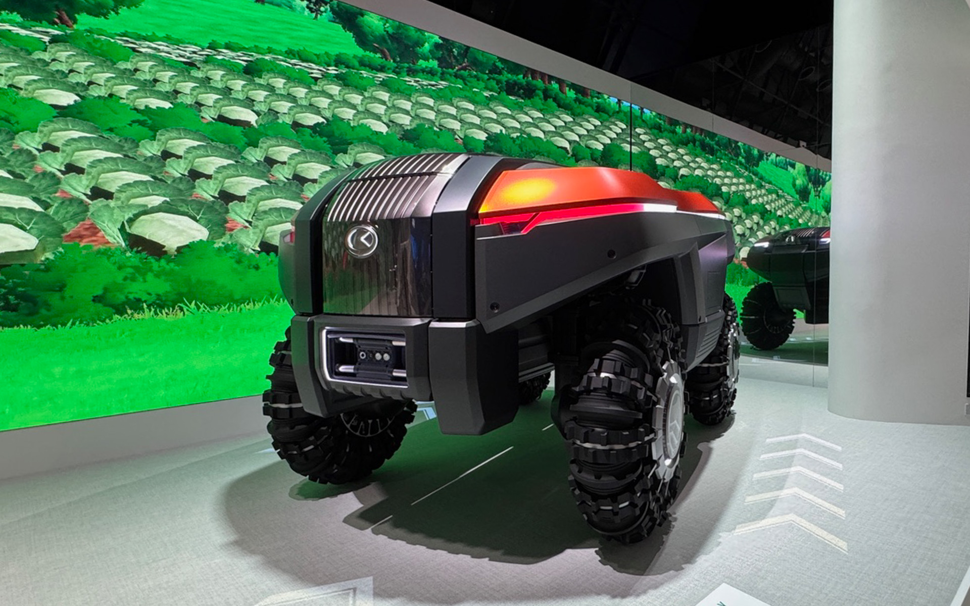 クボタの汎用プラットフォームロボット「Type:V」は世界初公開。お米をはじめ日本の農業の未来が心配な中、希望を与えてくれる完全無人の自動作業ロボットです