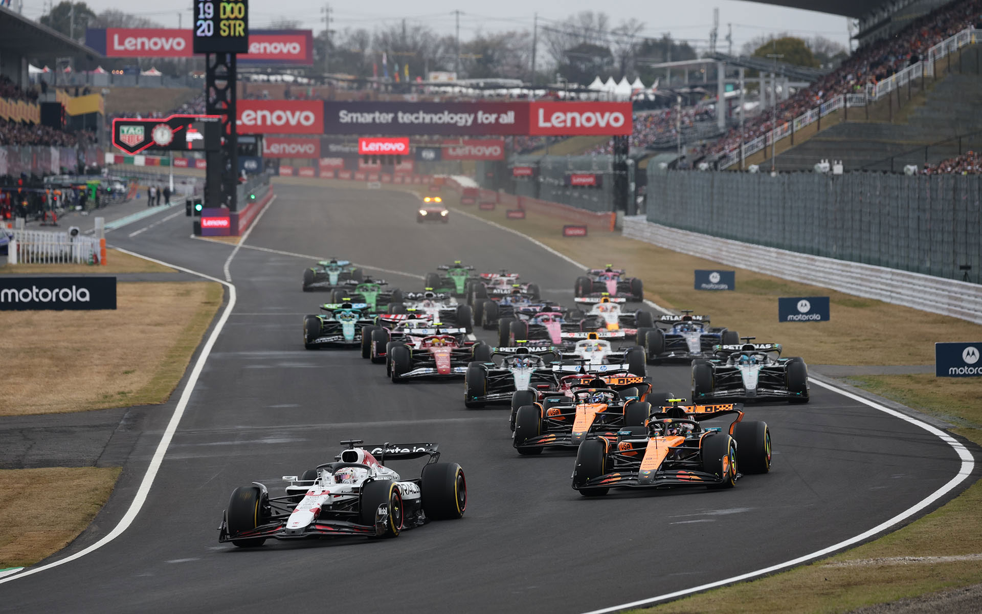 2025 FIA F1世界選手権シリーズ Lenovo 日本グランプリレースのスタートシーン