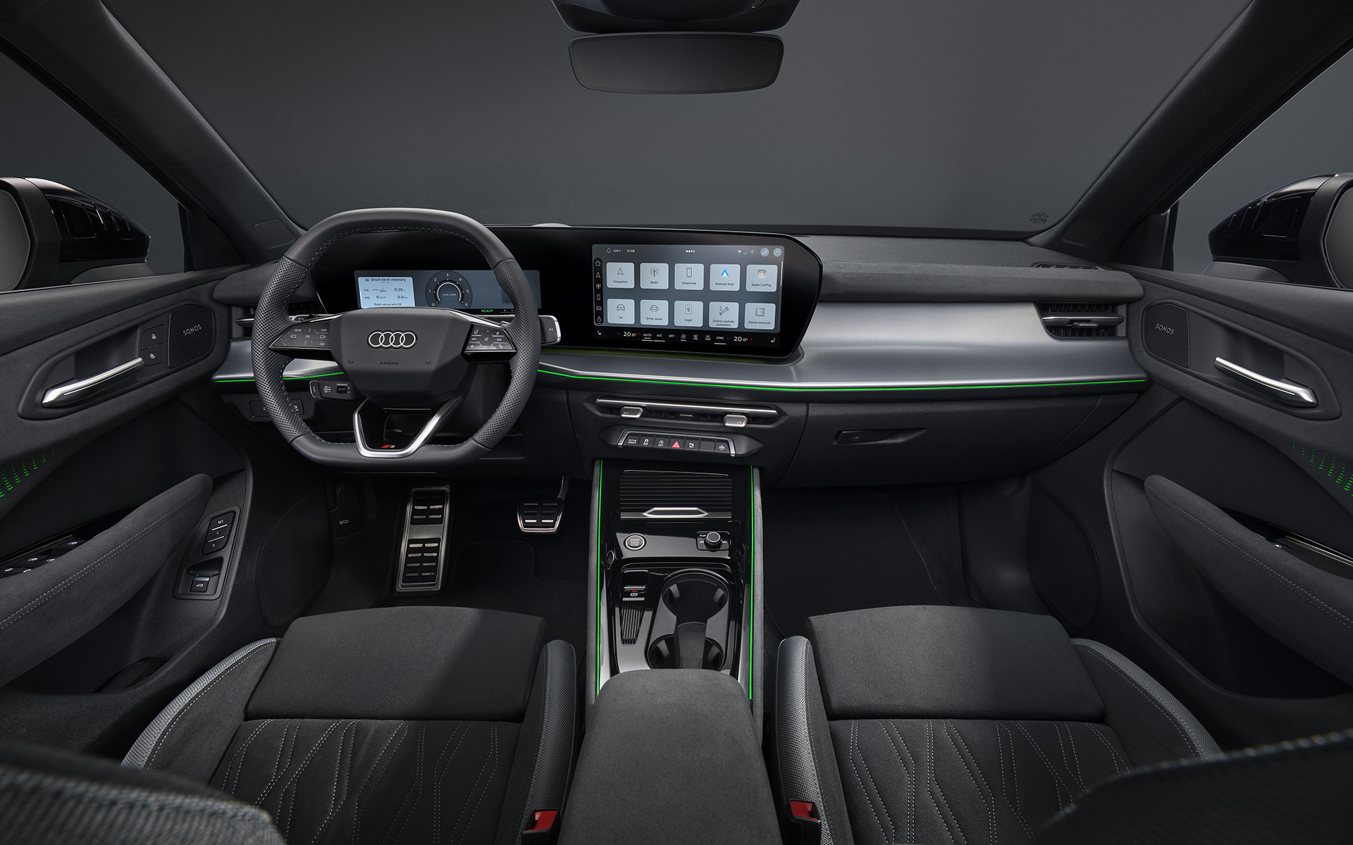 インテリアでは11.9インチのインストルメントクラスターと12.8インチのMMIタッチディスプレイを備えたパノラミックディスプレイなどを装備