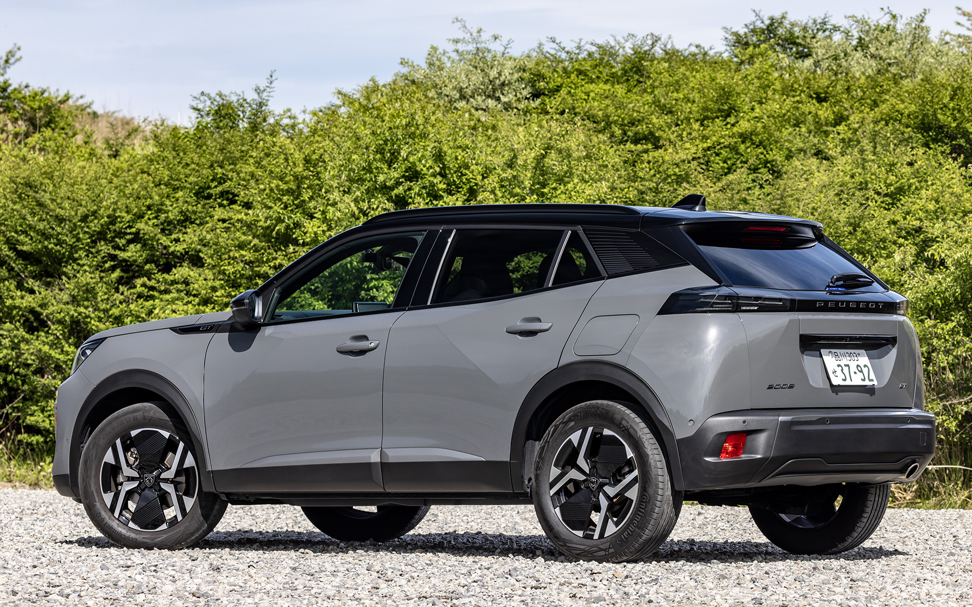プジョー「2008 GT BlueHDi」（427万3000円）。ボディサイズは4305×1770×1580mm（全長×全幅×全高）、ホイールベースは2610mm。最小回転半径は5.4m。車両重量は1320kg