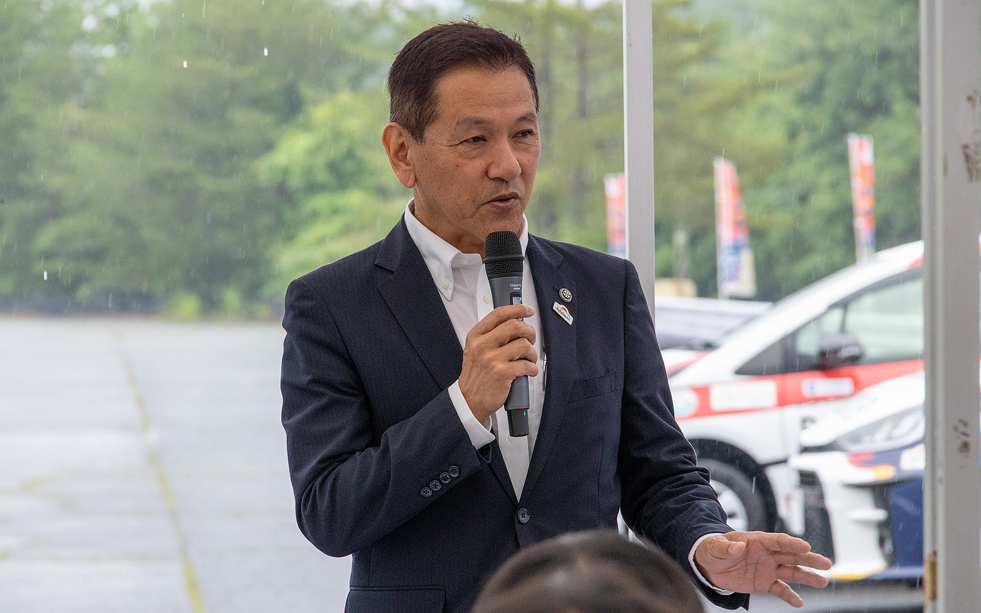 こちらは小坂市長。恵那市の立場からクルマ社会の未来を持続可能なものにしていくために、サステナブル燃料を活用したまちづくりを進めていくとあいさつした