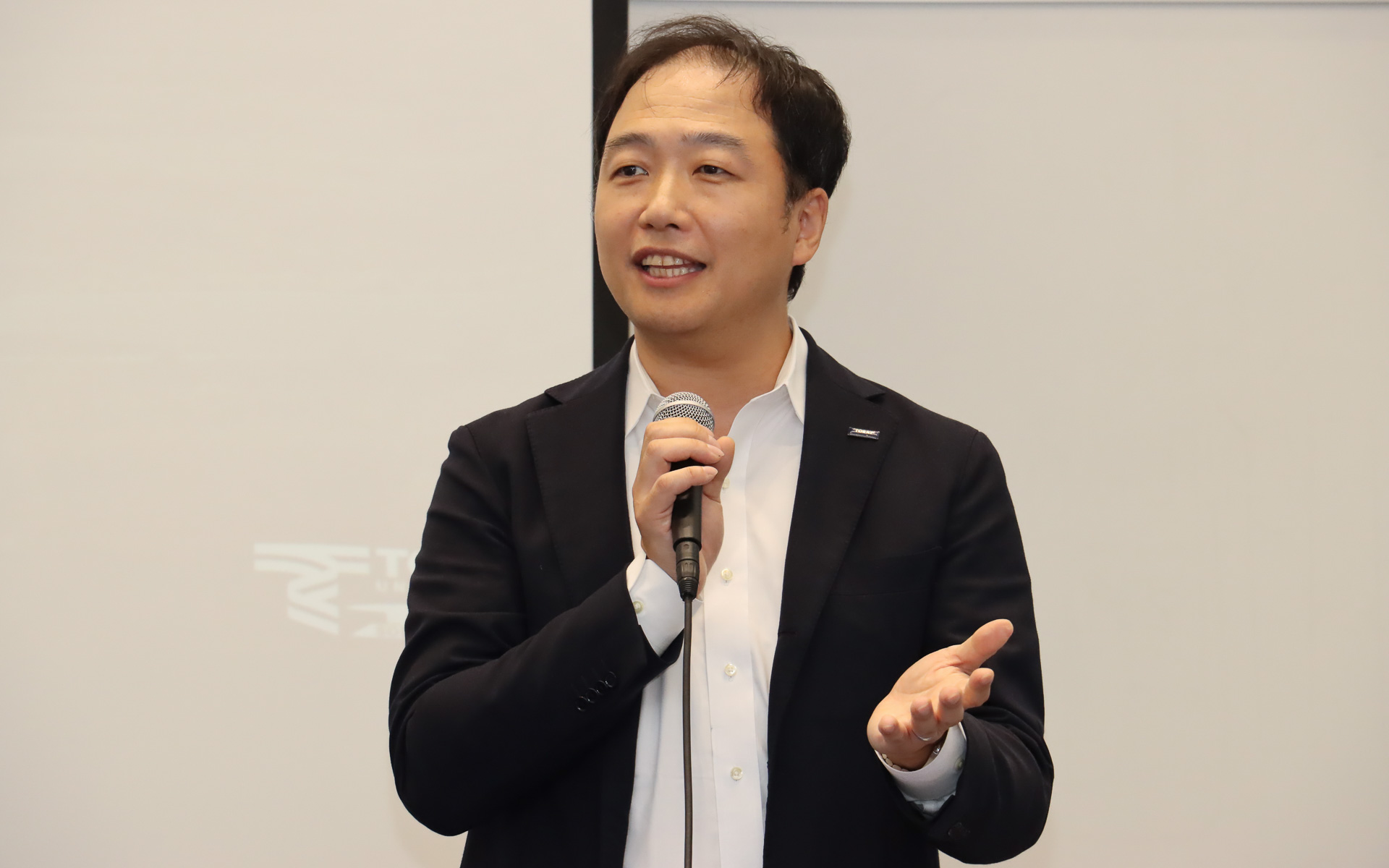 東レ株式会社 トレカ事業部門 産業材料部 部長 足立大輔氏