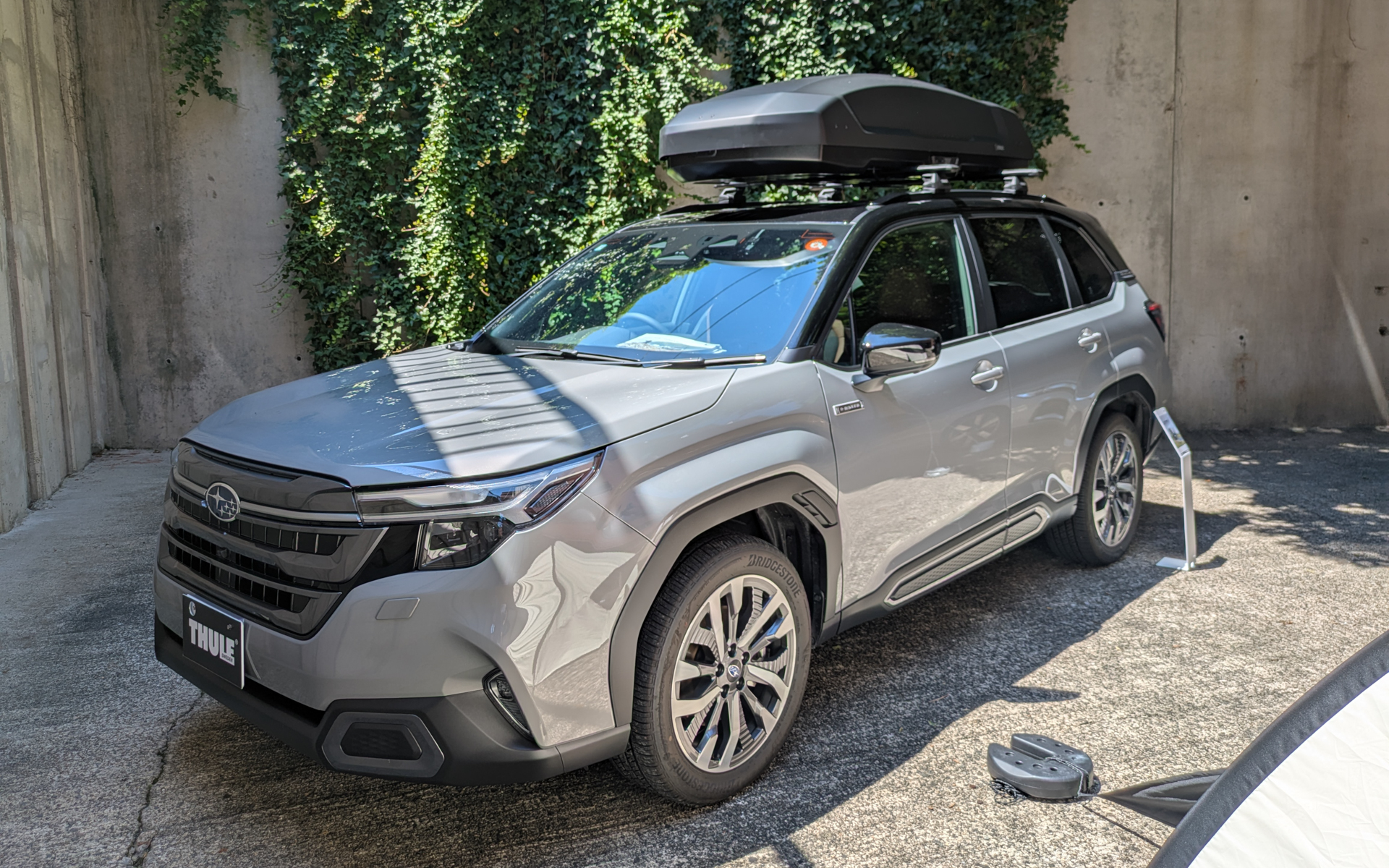 ルーフボックス「FORCE3（フォース3）」は、スーリーがラインアップするルーフボックスの中でも大型モデルで、「フォースXT」の後継商品となる