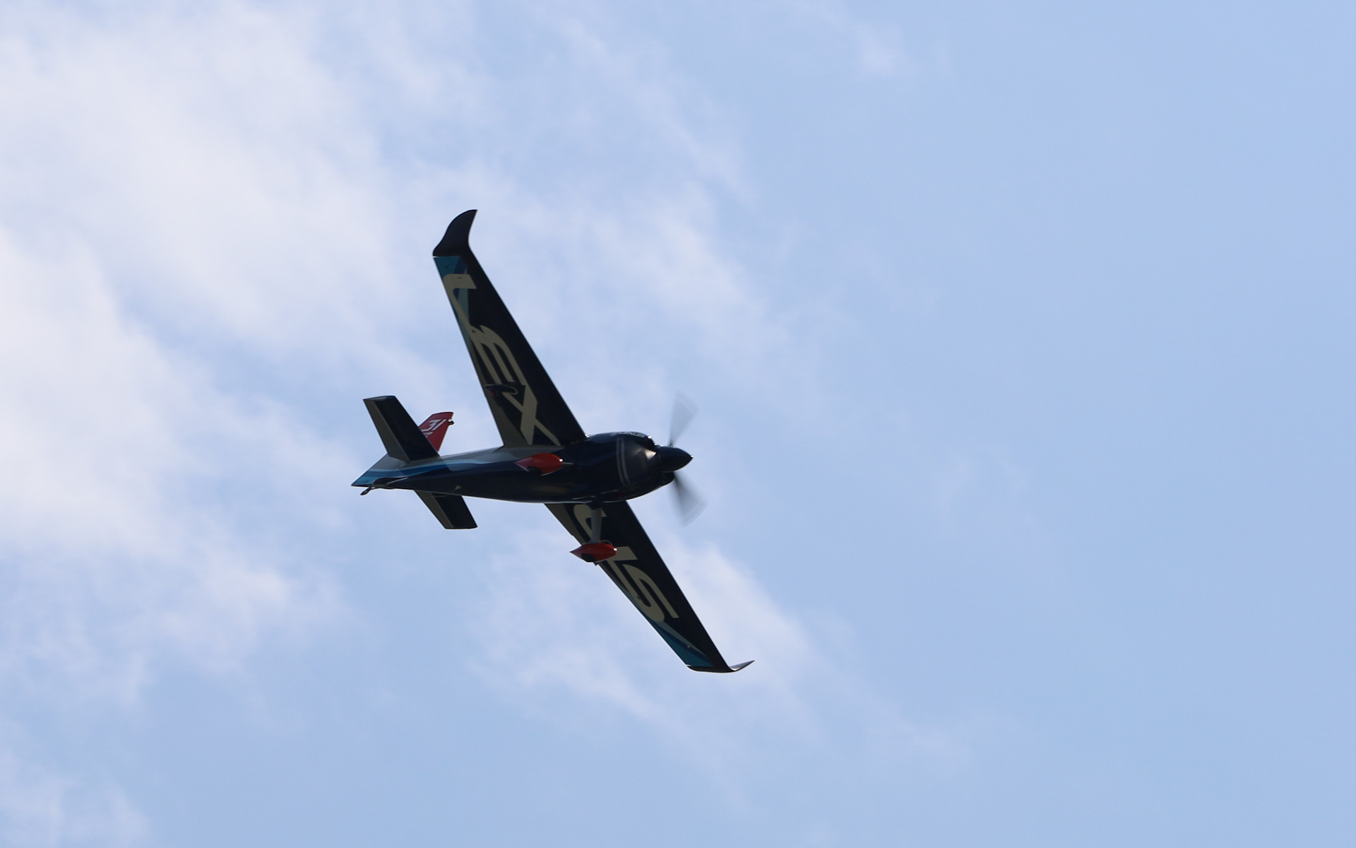 新型ウイングレットを装着してアップデートした機体のフライトを披露