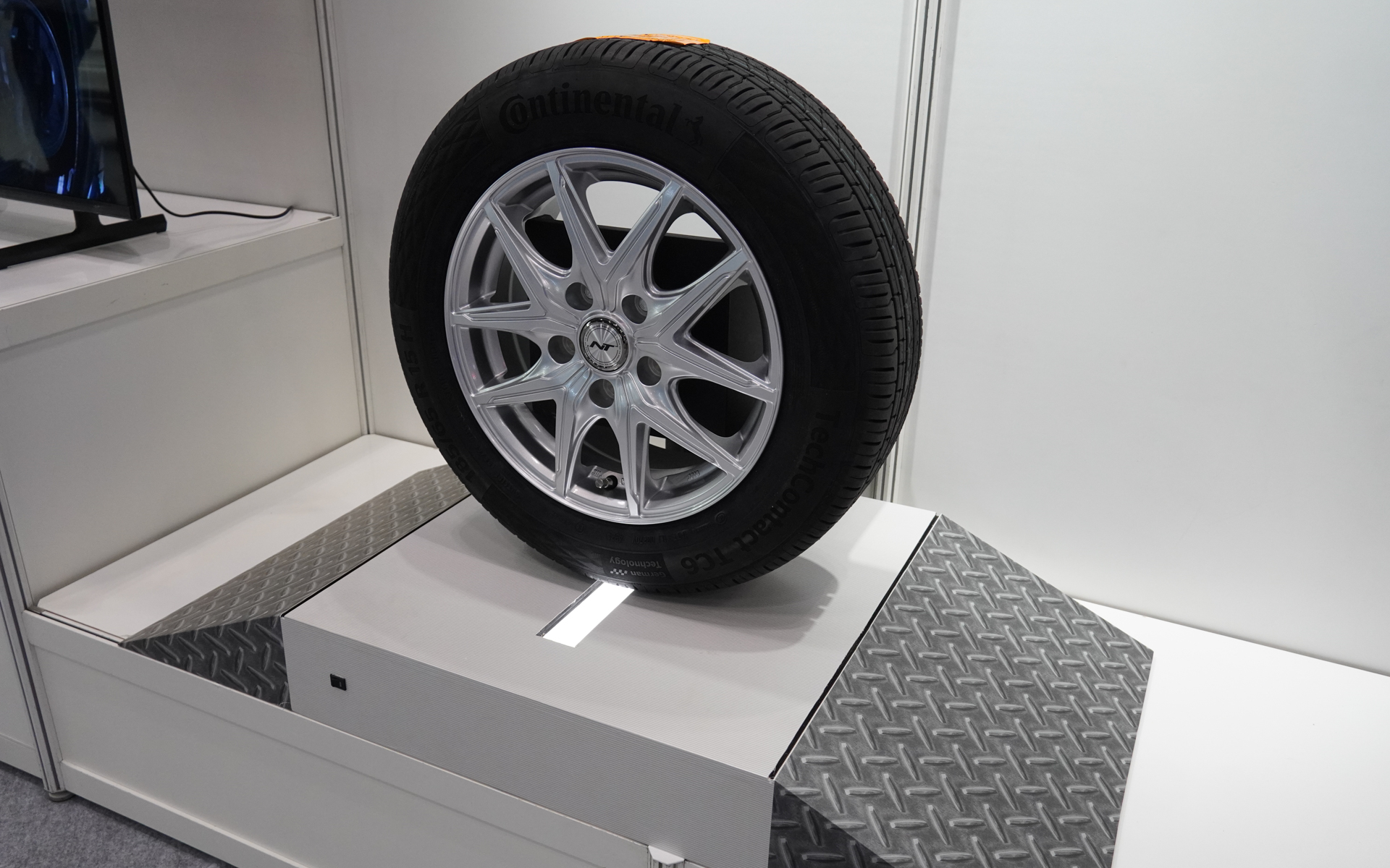 タイヤの検査機