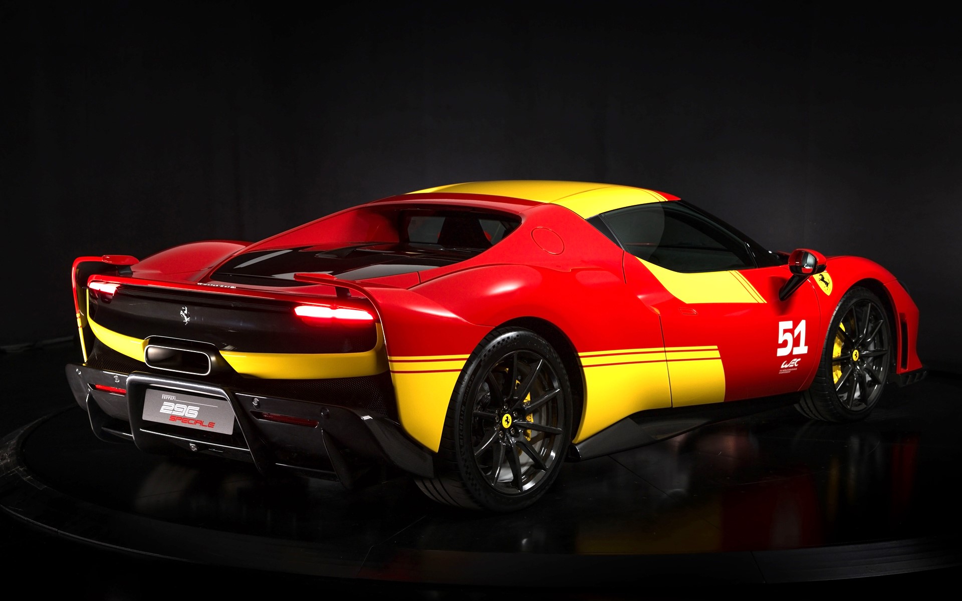 296スペチアーレ PILOTI FERRARI