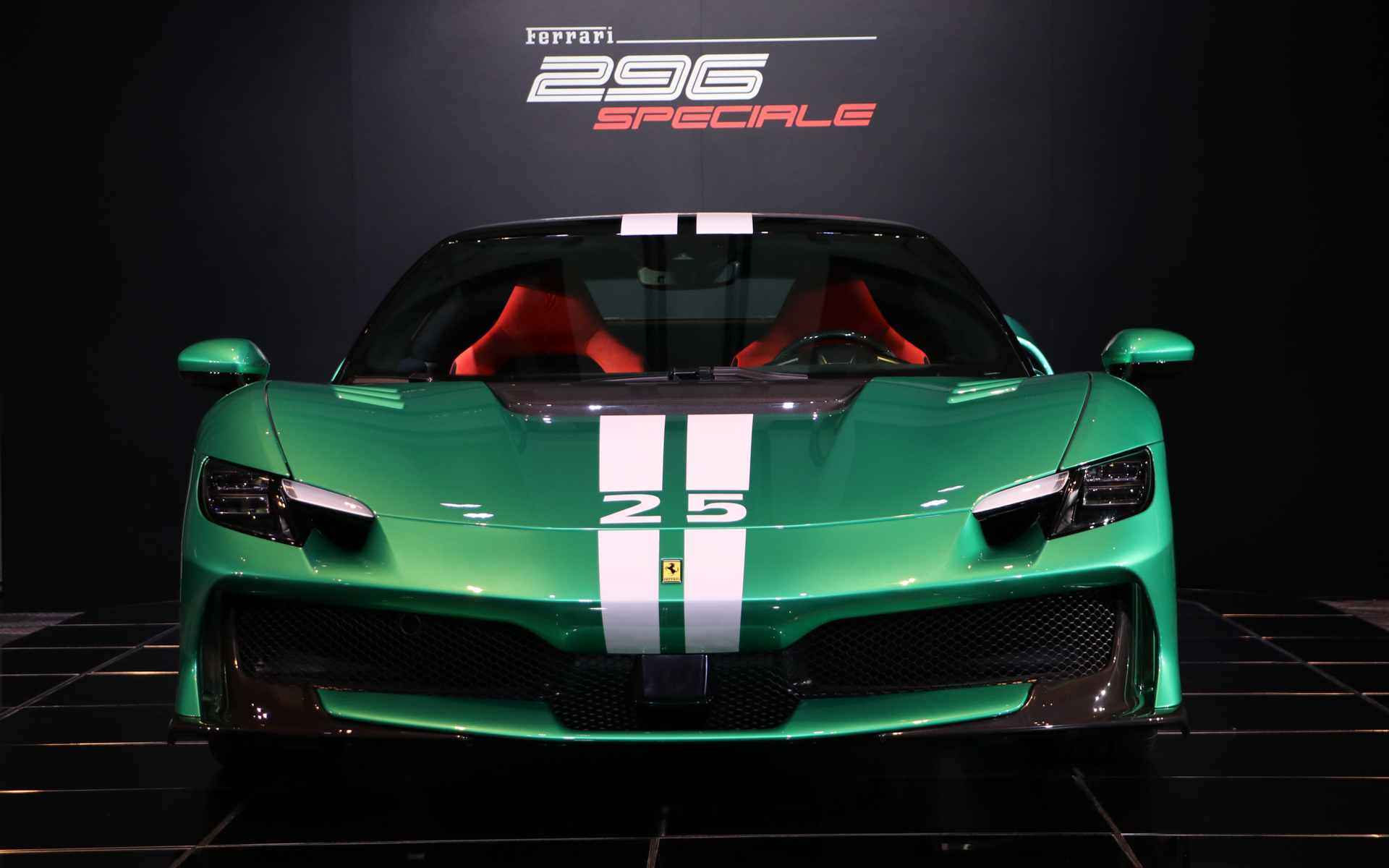 ボディサイズは4625×1968×1181mm（全長×全幅×全高）、ホイールベースは2600mm