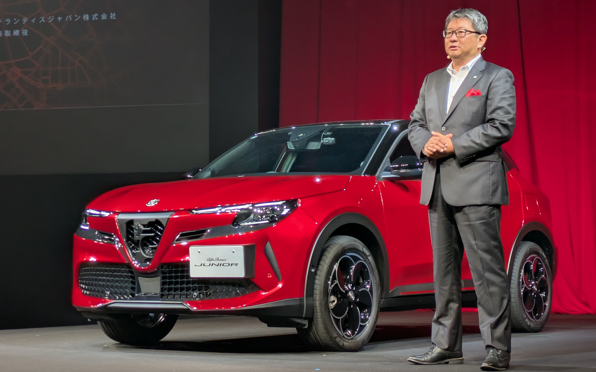 待望の「ジュニア」を提供できると紹介したStellantisジャパン株式会社 代表取締役社長の成田仁氏