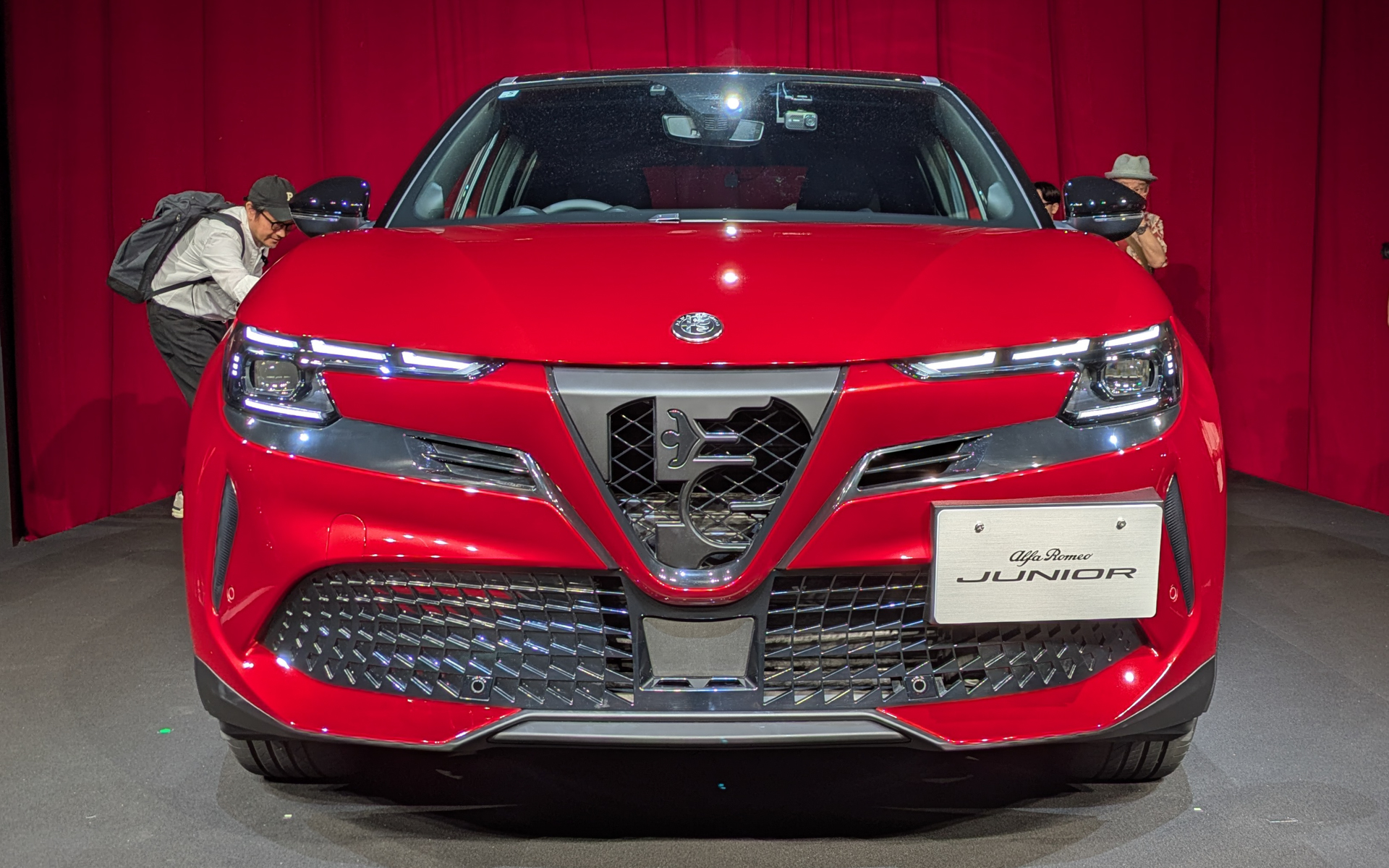 フロントビュー