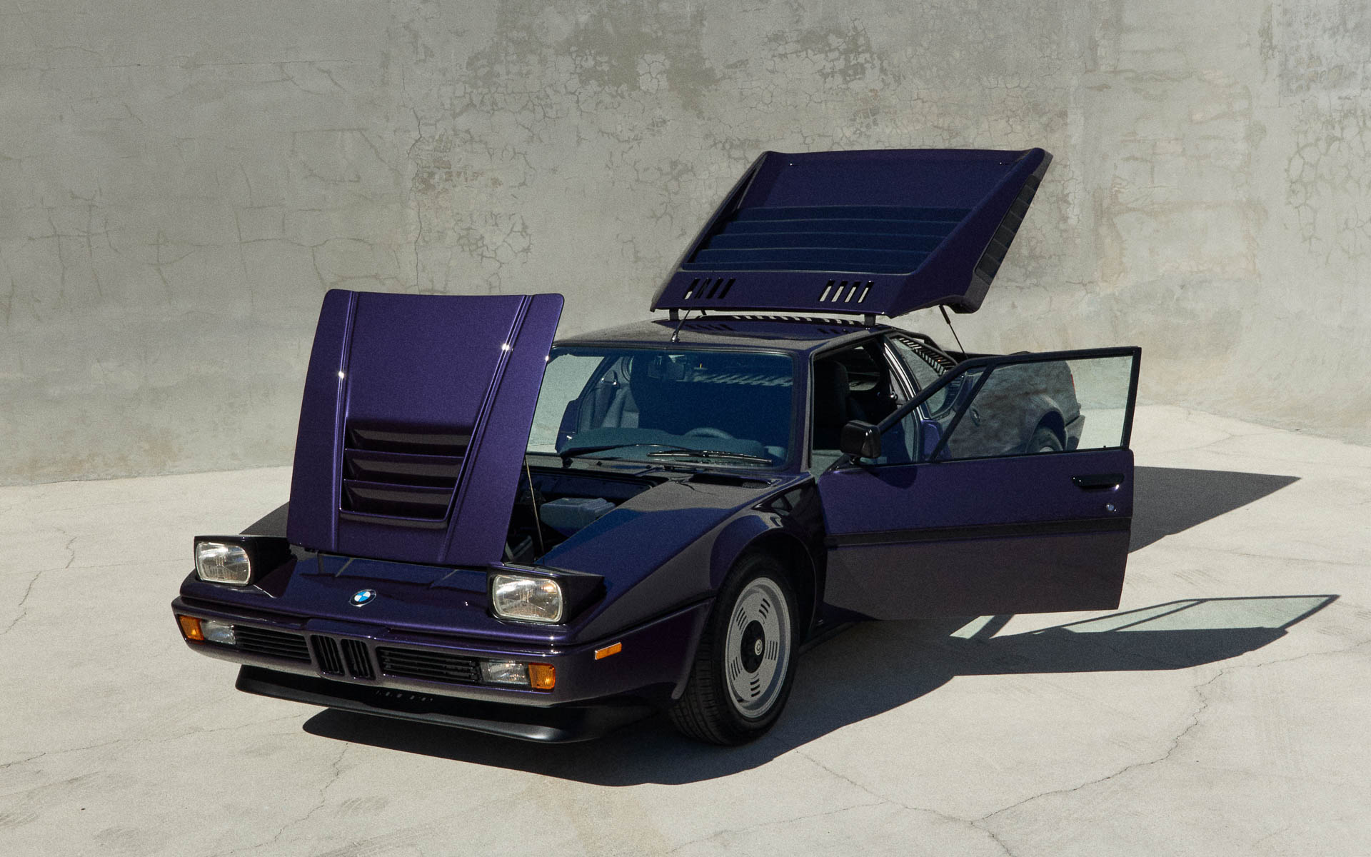 1981年 BMW M1 E26 by Ronnie Fieg.