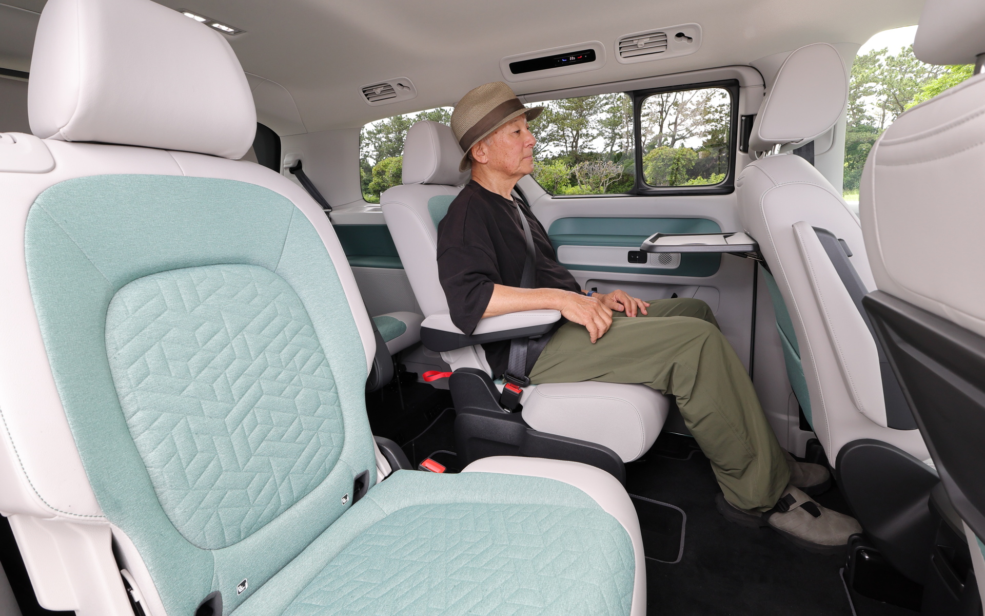 2列目と3列目に座ってみたところ