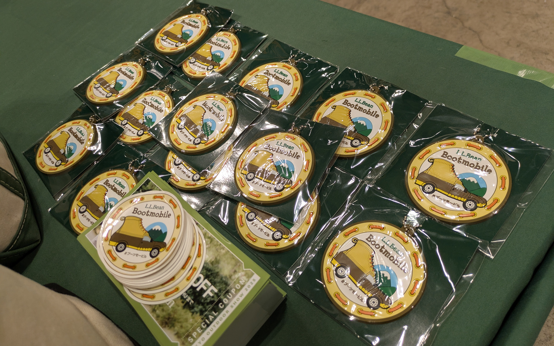 L.L.Beanは「ブーツトス」を実施している