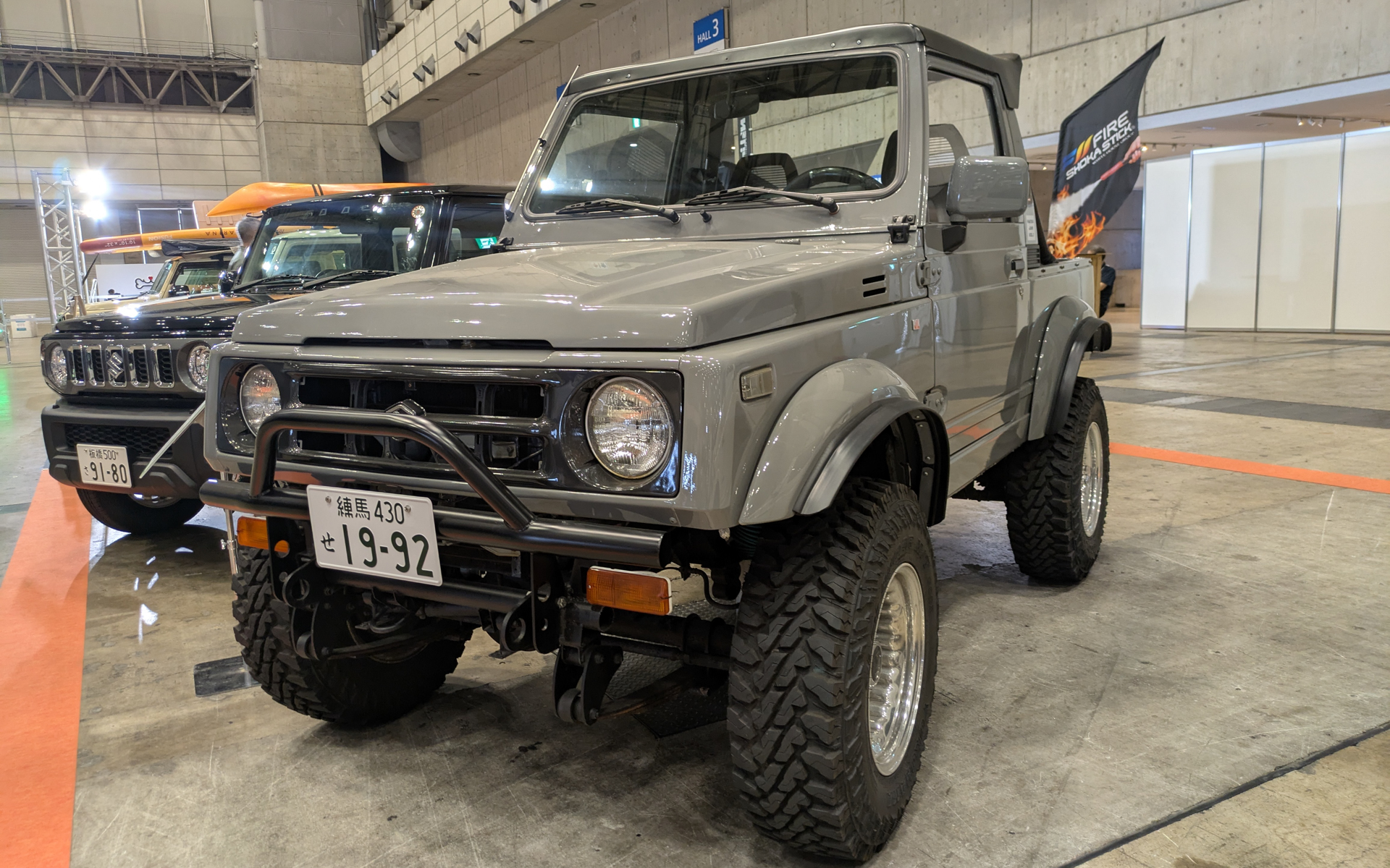 ボディサイズは3470×1545×1670mm（全長×全幅×全高）、ホイールベースは2030mm、車両重量は970kg