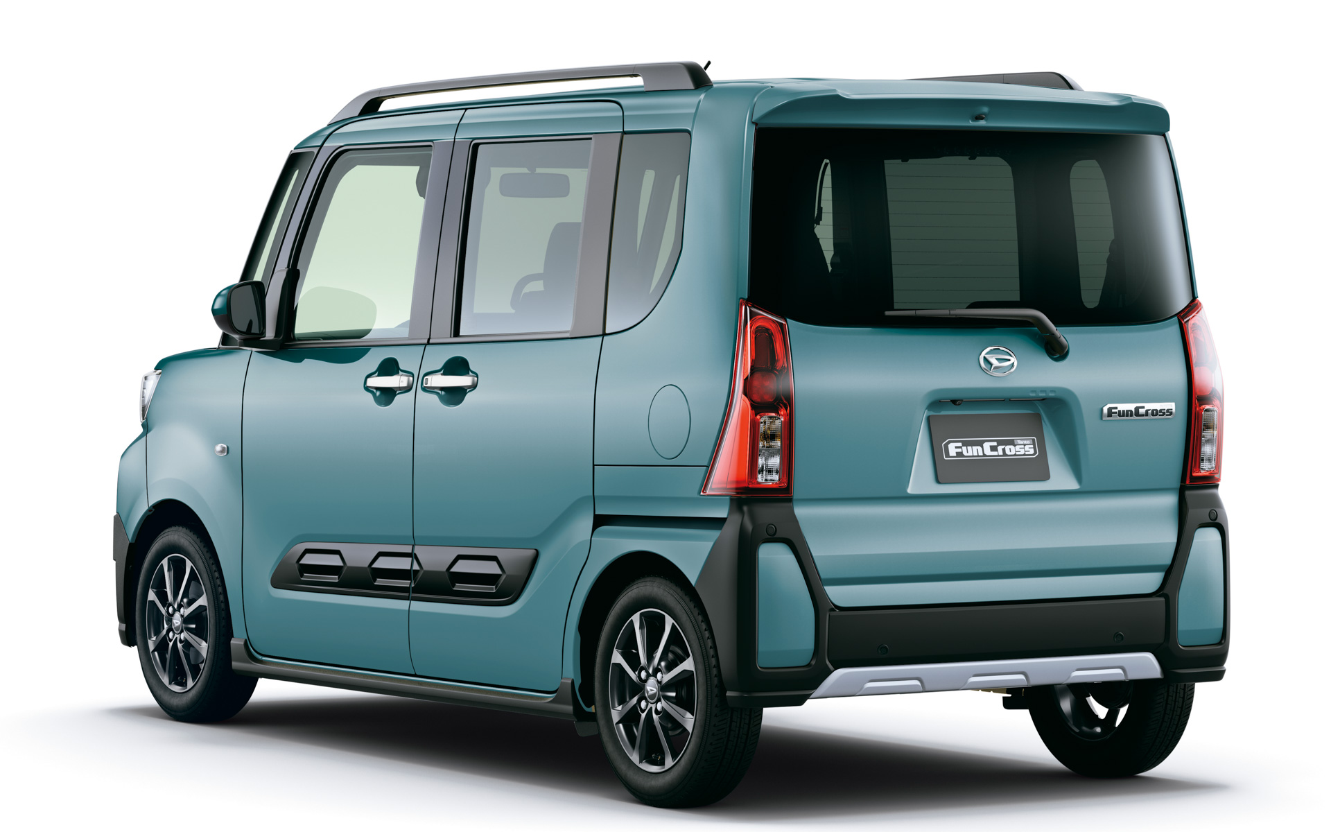 タント ファンクロス “Limited”