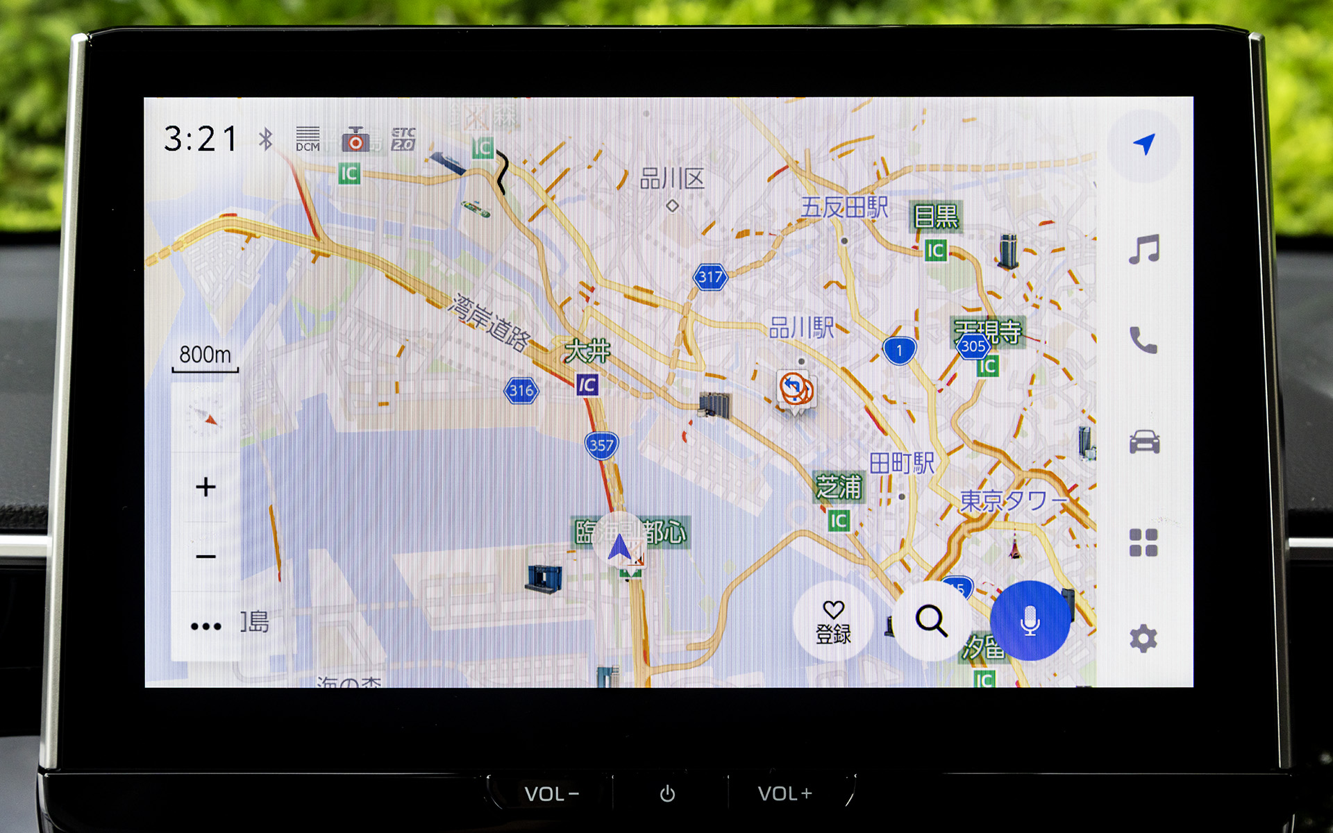 画面アイコンを見れば分かるが、ミラーはドラレコ内蔵タイプ。大画面ナビとしても使いやすい