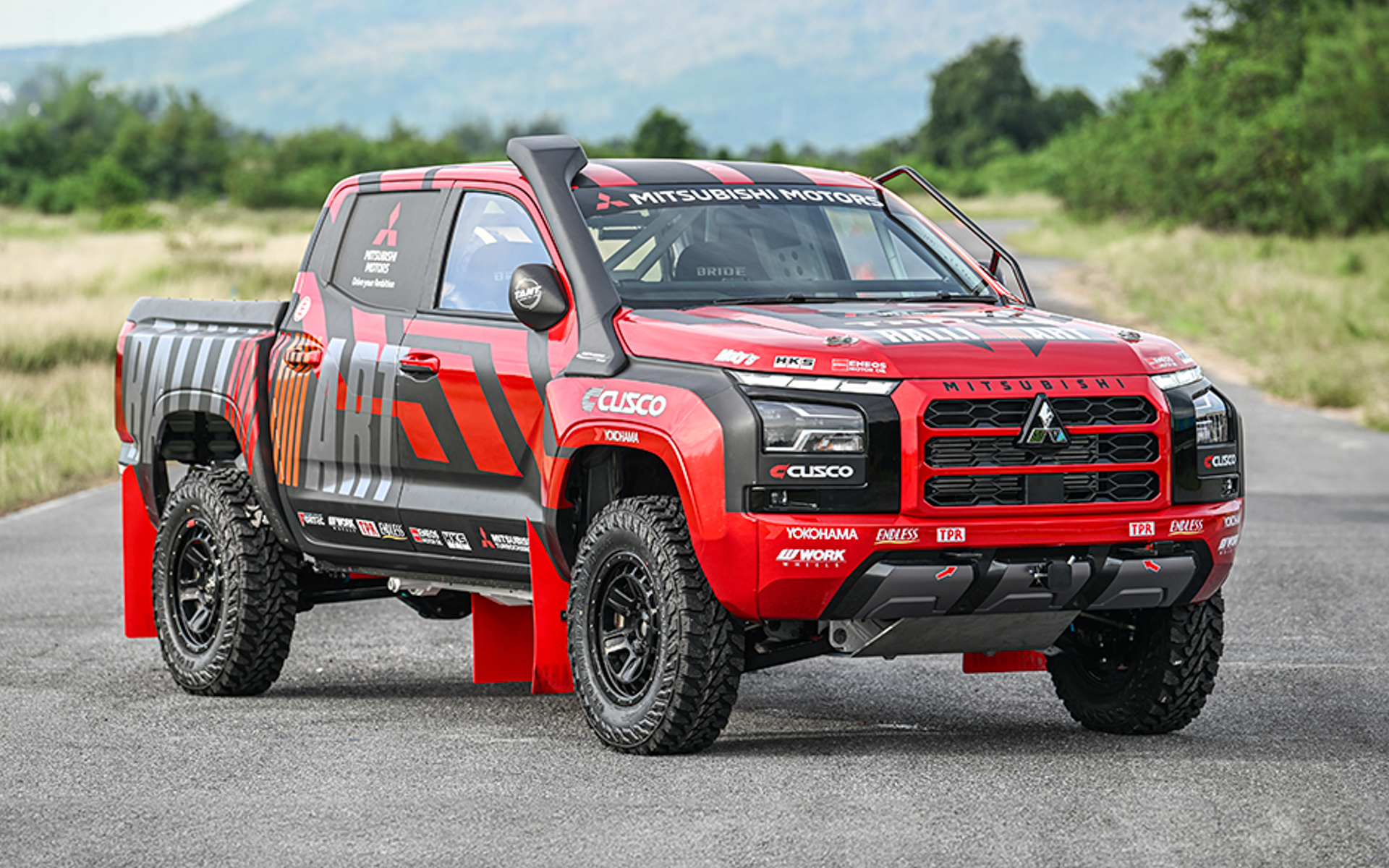 アジアクロスカントリーラリー2025参戦マシンの三菱自動車のトライトン