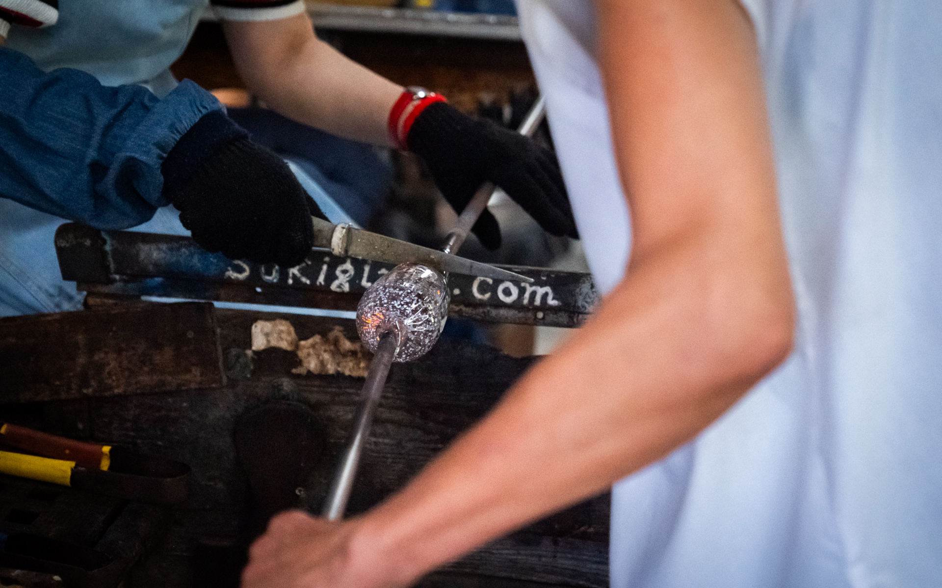 オリジナルグラス体験の様子