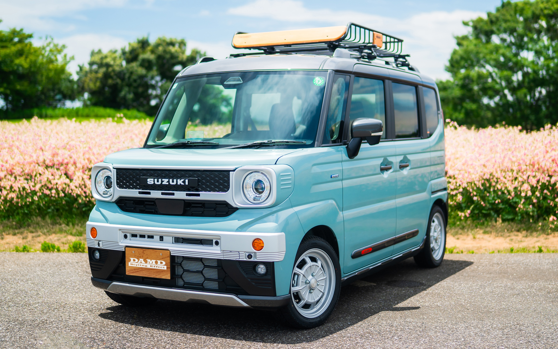 ダムドがスズキ「スペーシアギア」用ボディキットを発売した