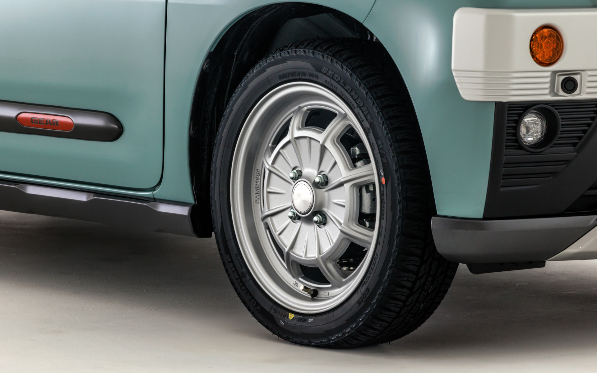 ダムドの定番ホイール「Cantabile」は、サイズ15インチ×5J（＋45）