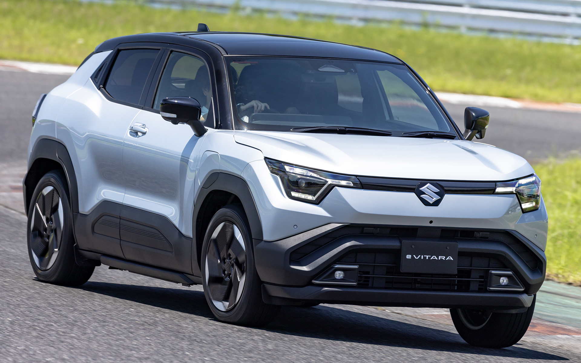 スズキ「eビターラ」