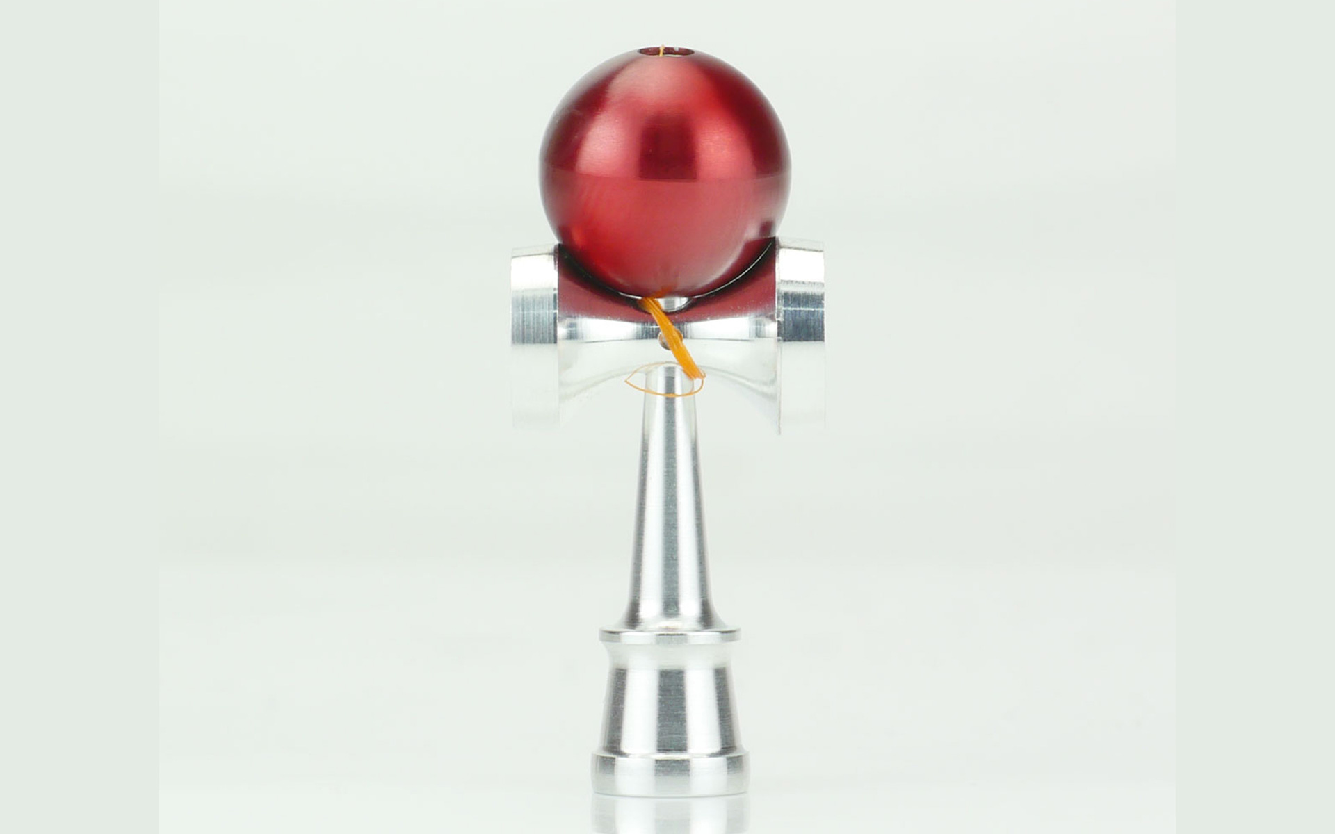 世界最小となるベアリング搭載のけん玉「SG Kendama pico」