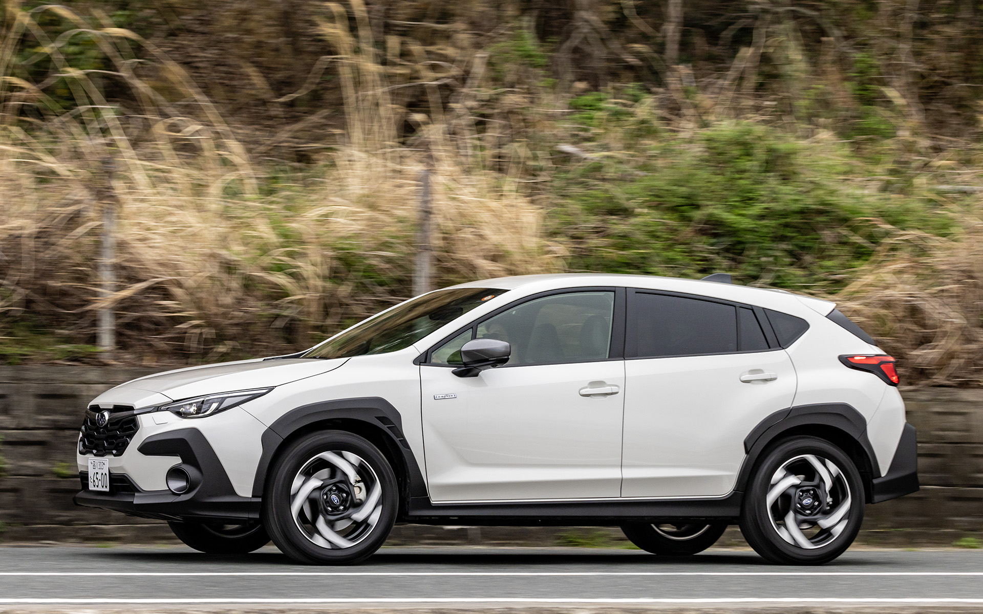 ワインディングも軽快に走る