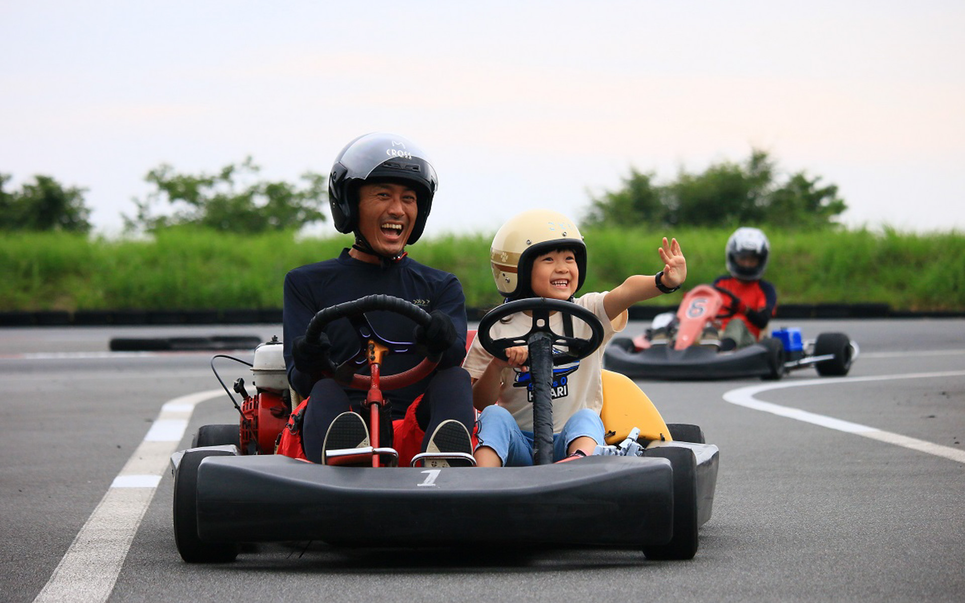 親子でも楽しめる「レンタルカート」