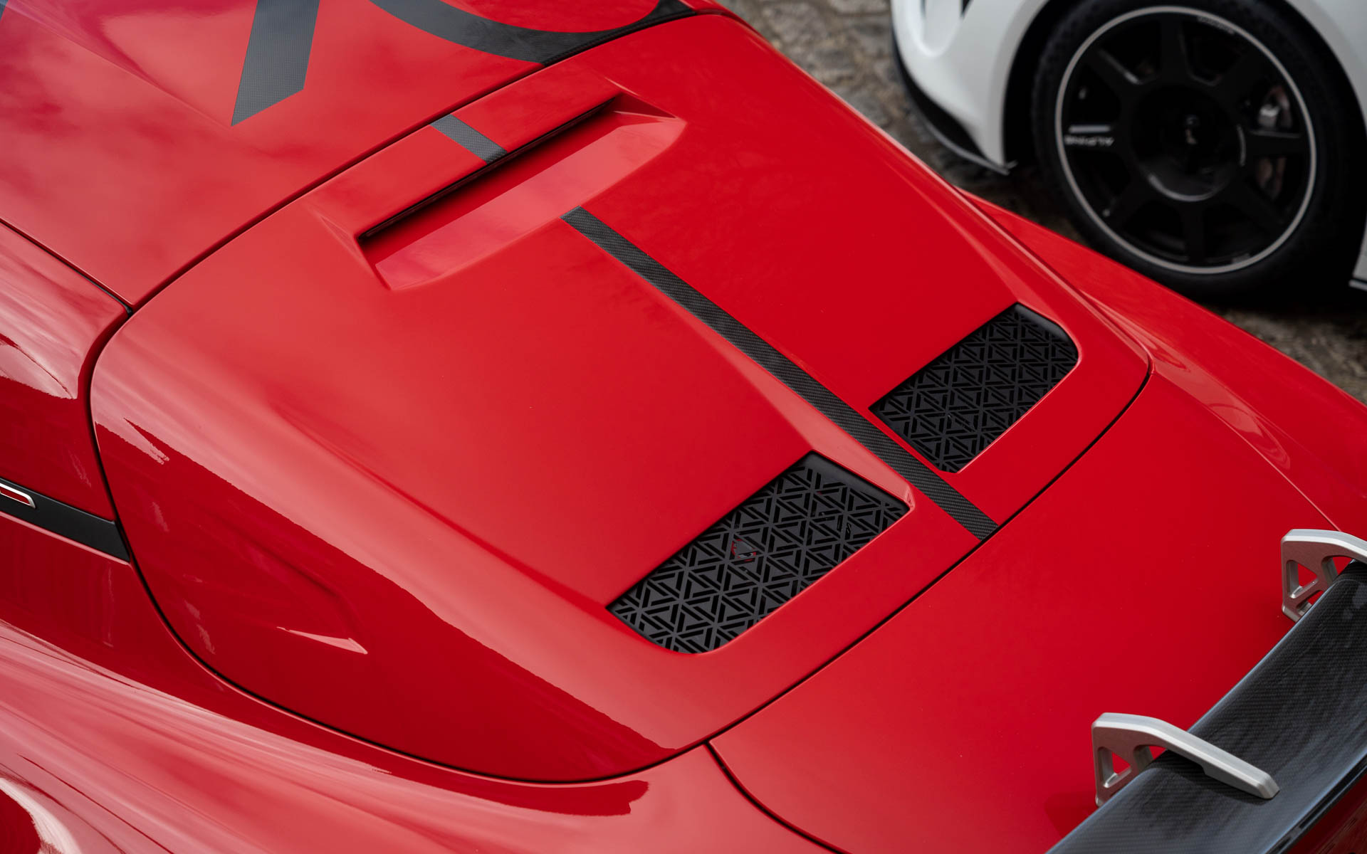 ROUGE（ルージュ マニエティック/赤）