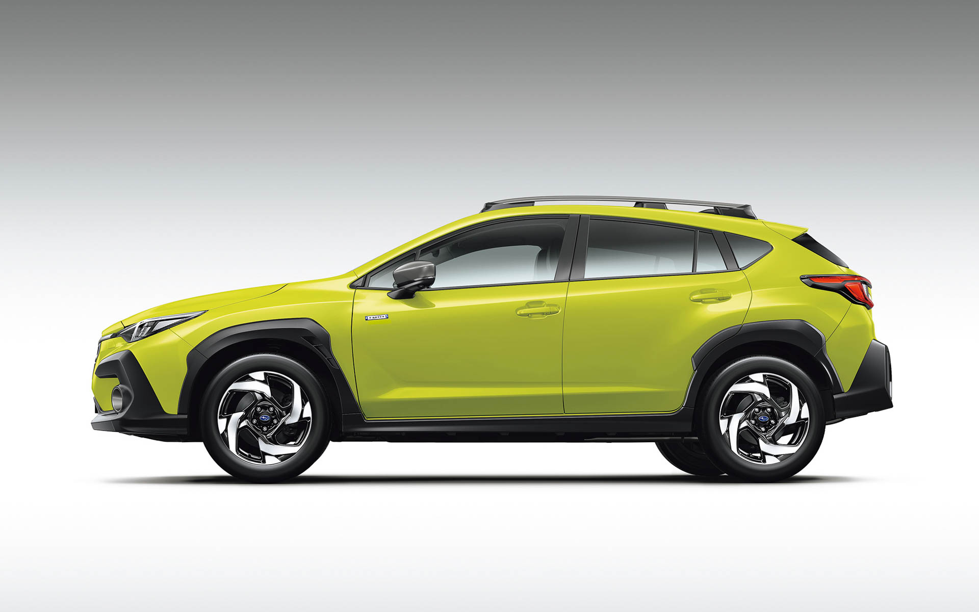 新色「シトロンイエロー・パール」