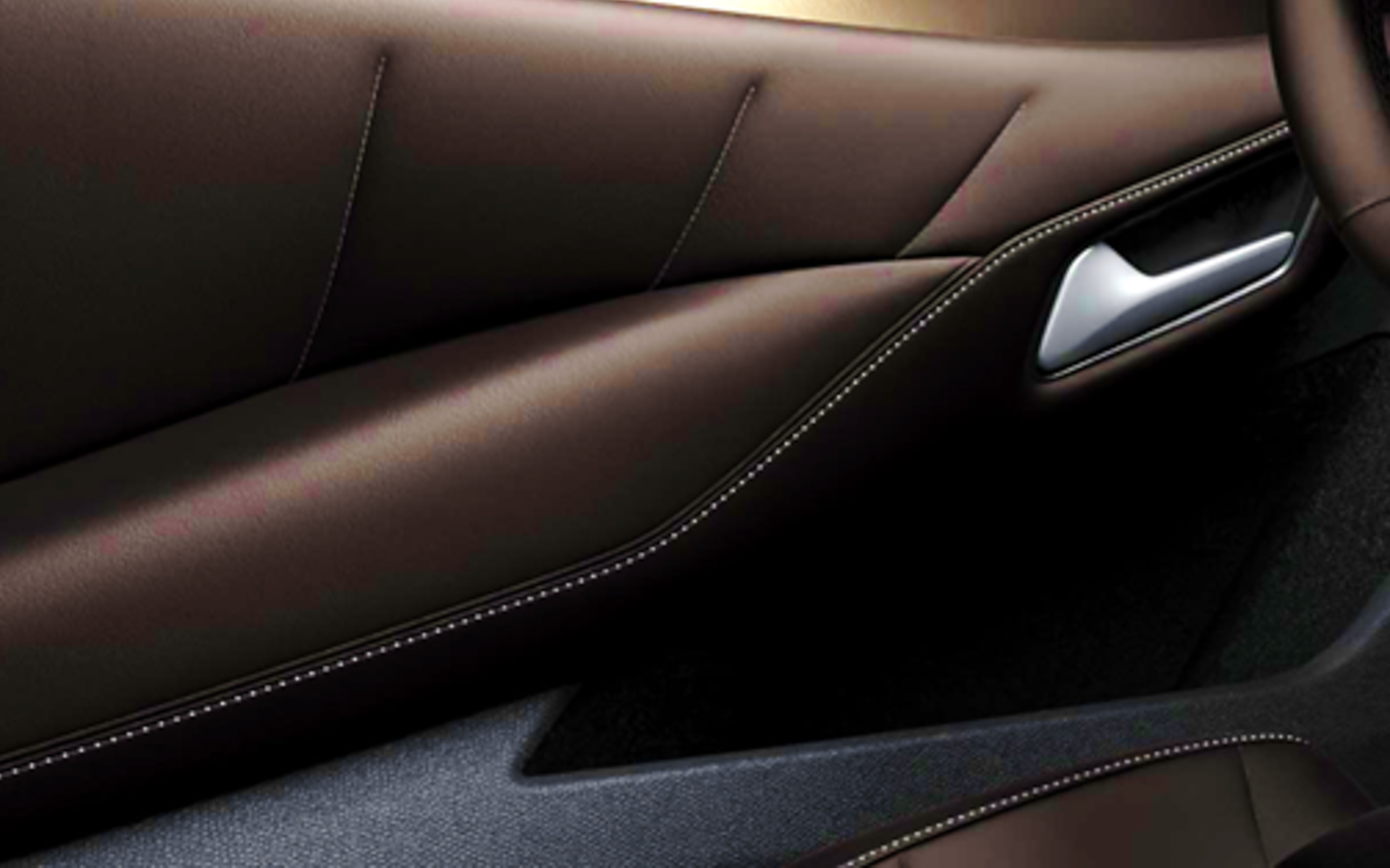 インテリアに華やかさと気品を添える“パールトップステッチ”を採用